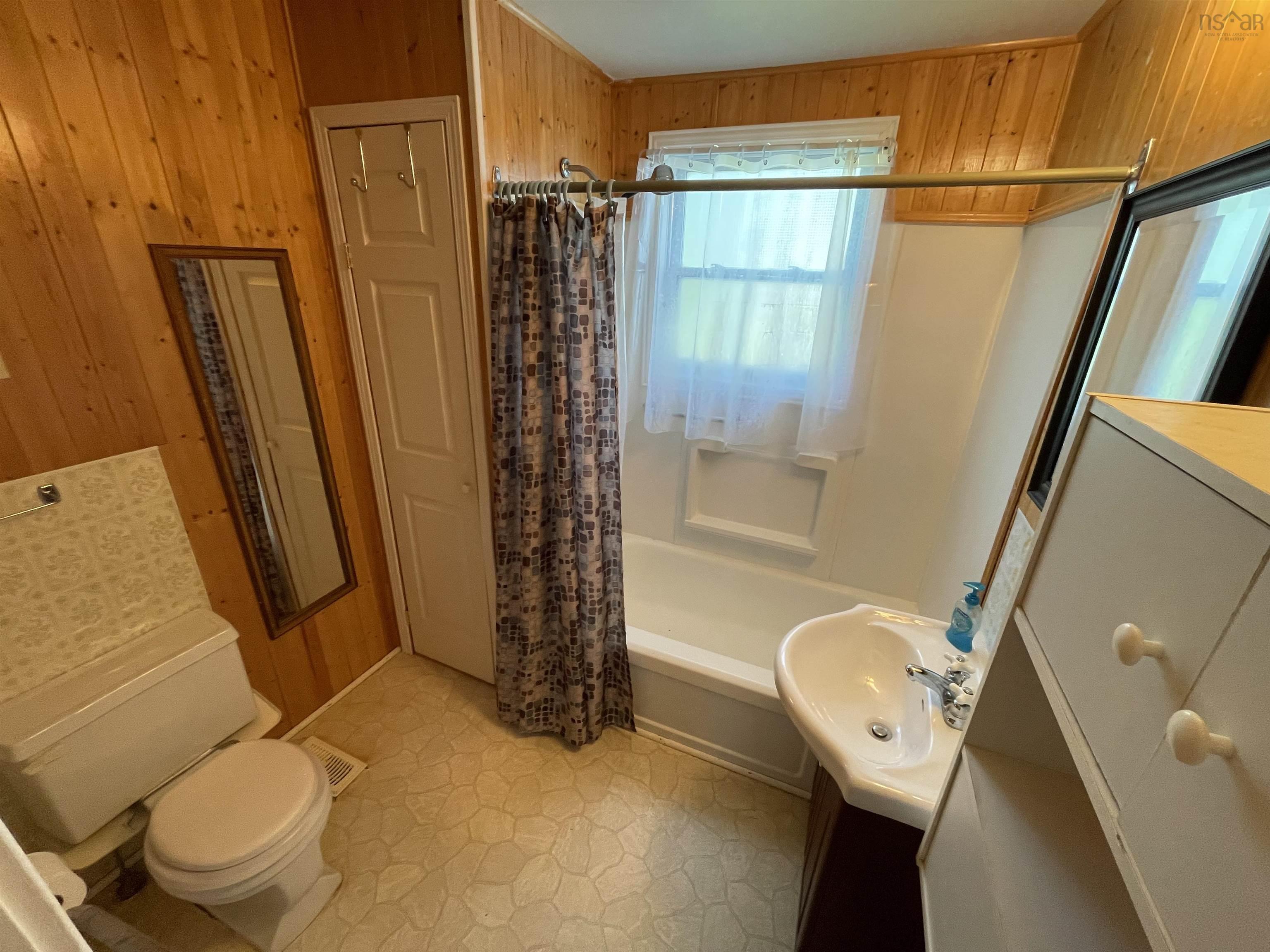 $209,900.00: 12 Wendy Street, Westmount