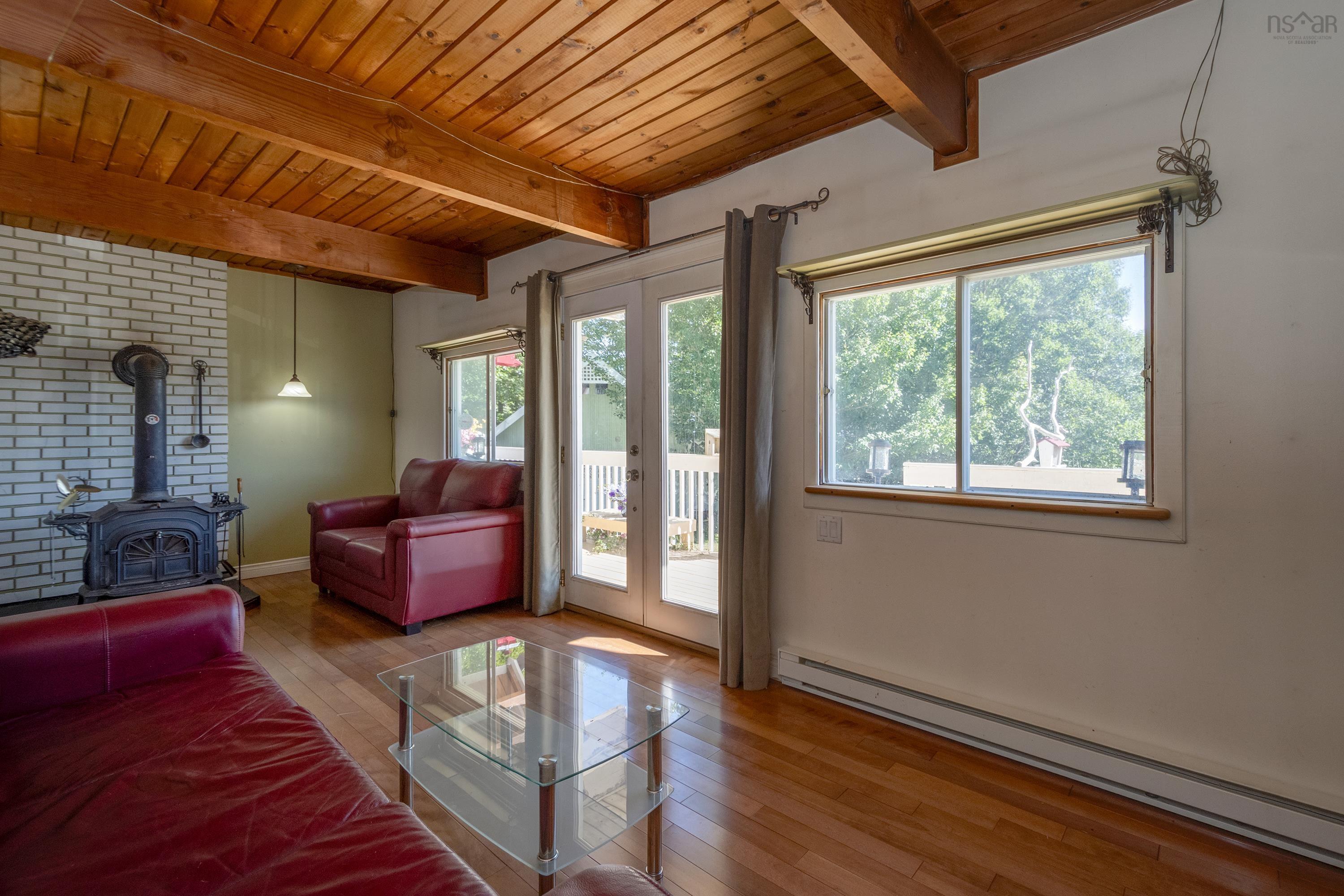 $432,000.00: 46 Awalts Road, Bayswater