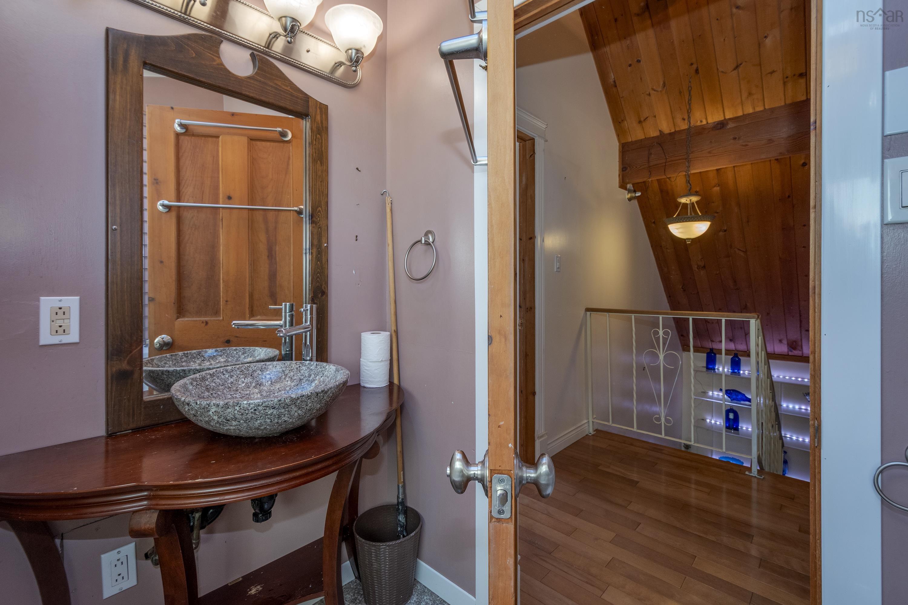 $432,000.00: 46 Awalts Road, Bayswater