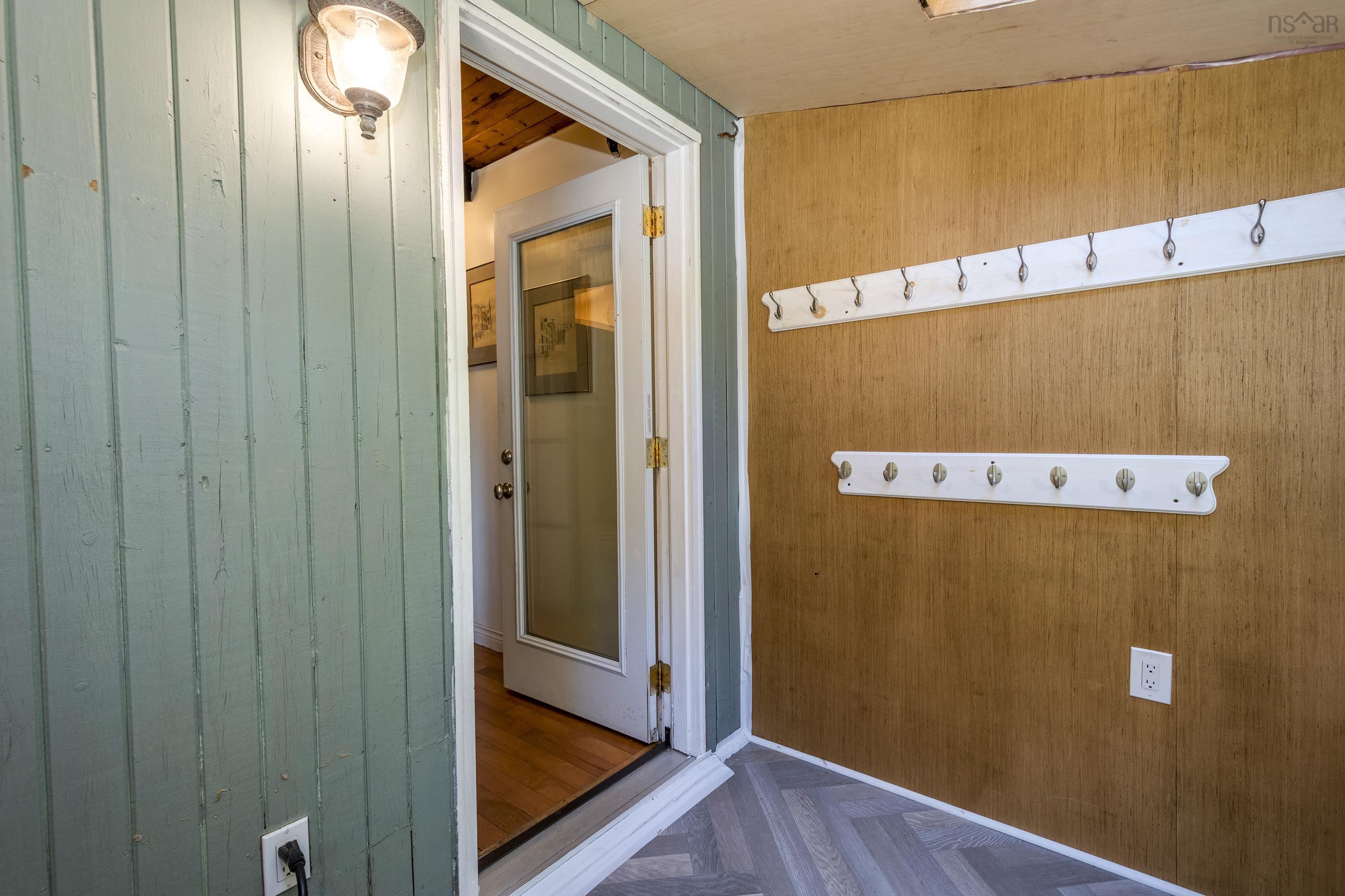 $432,000.00: 46 Awalts Road, Bayswater