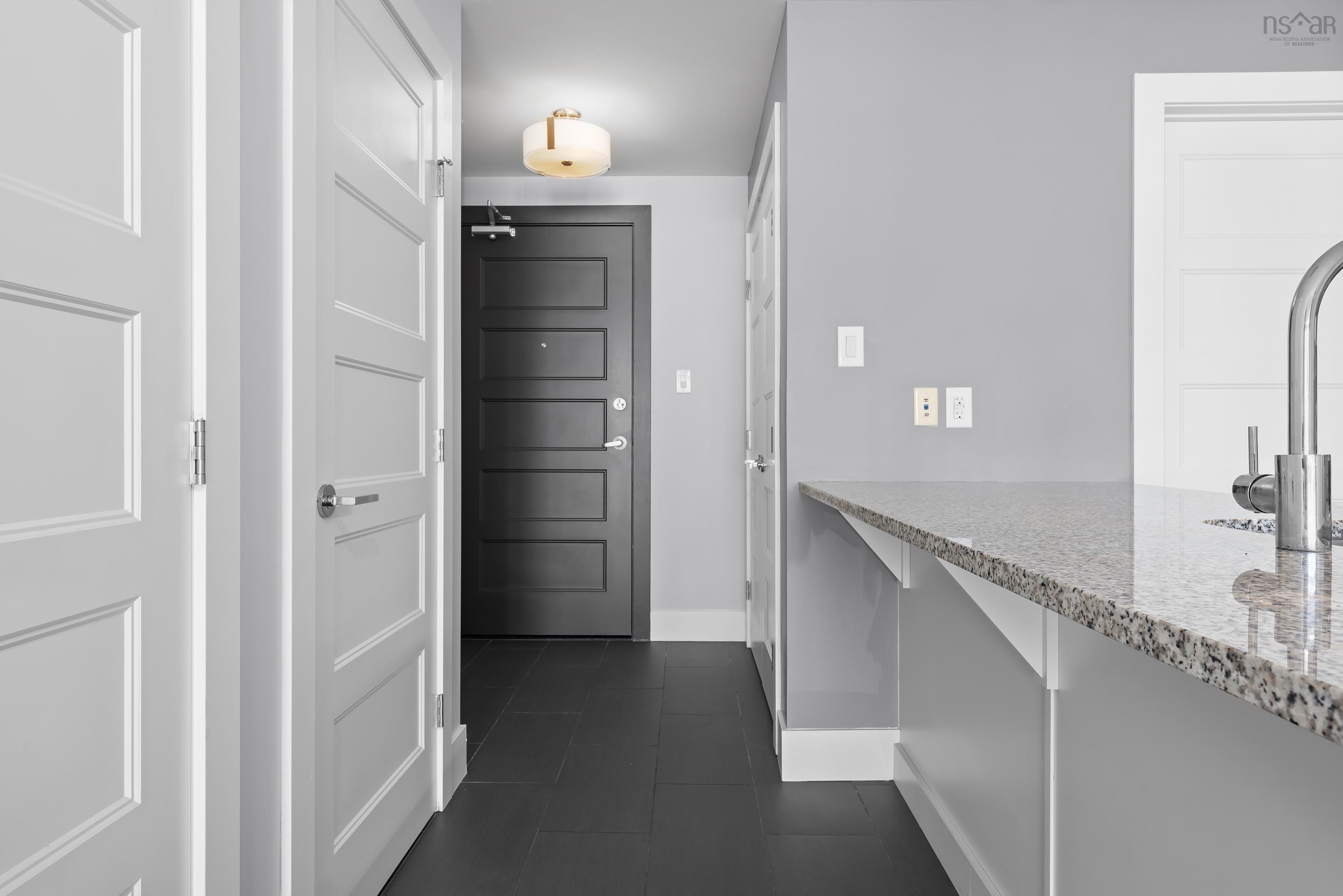 506 15 Kings Wharf Place, Dartmouth, NS (MLS 202520040)