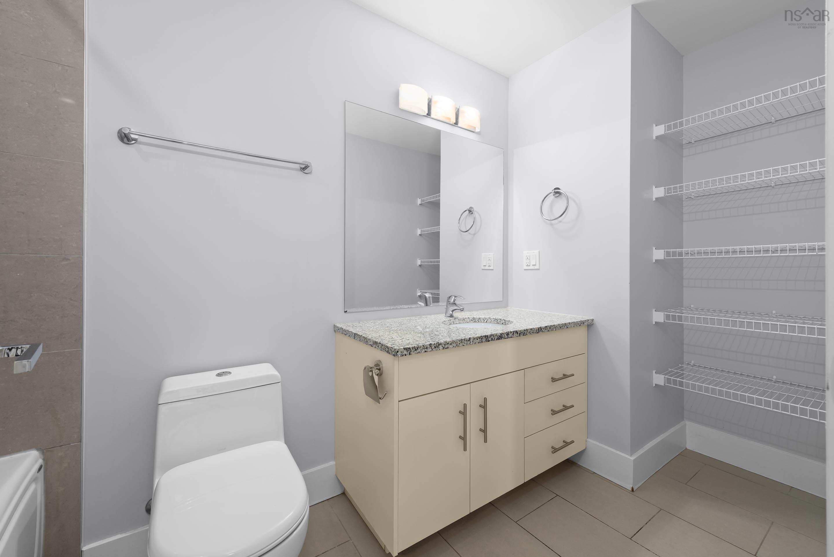 506 15 Kings Wharf Place, Dartmouth, NS (MLS 202520040)