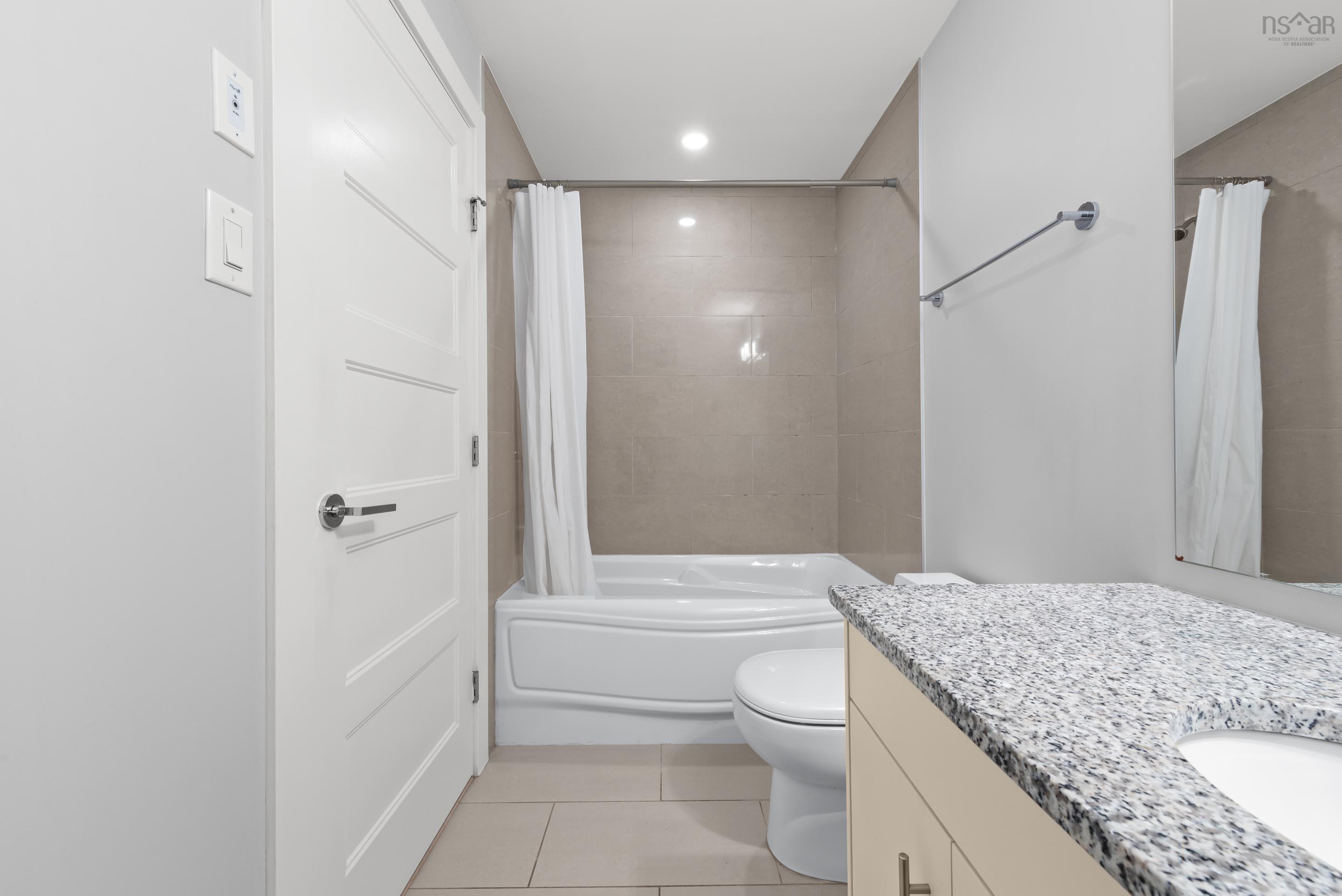 506 15 Kings Wharf Place, Dartmouth, NS (MLS 202520040)