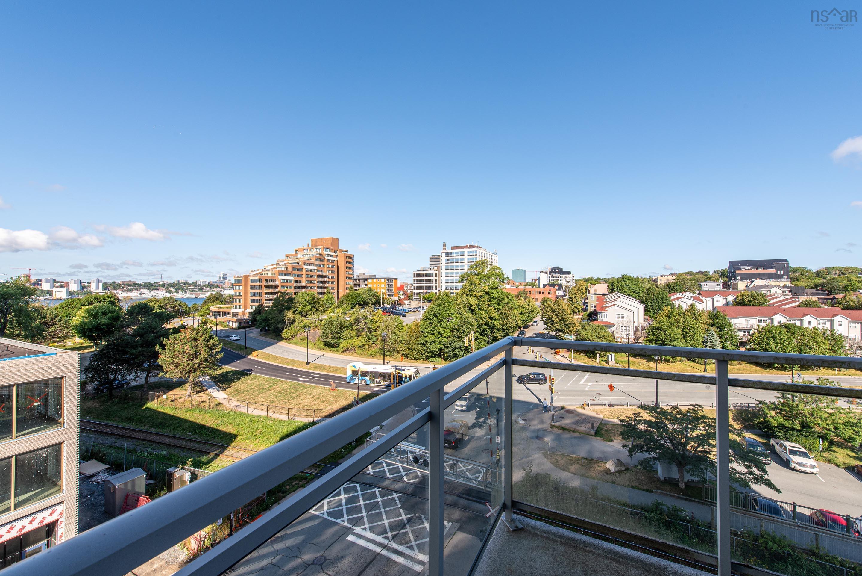 506 15 Kings Wharf Place, Dartmouth, NS (MLS 202520040)