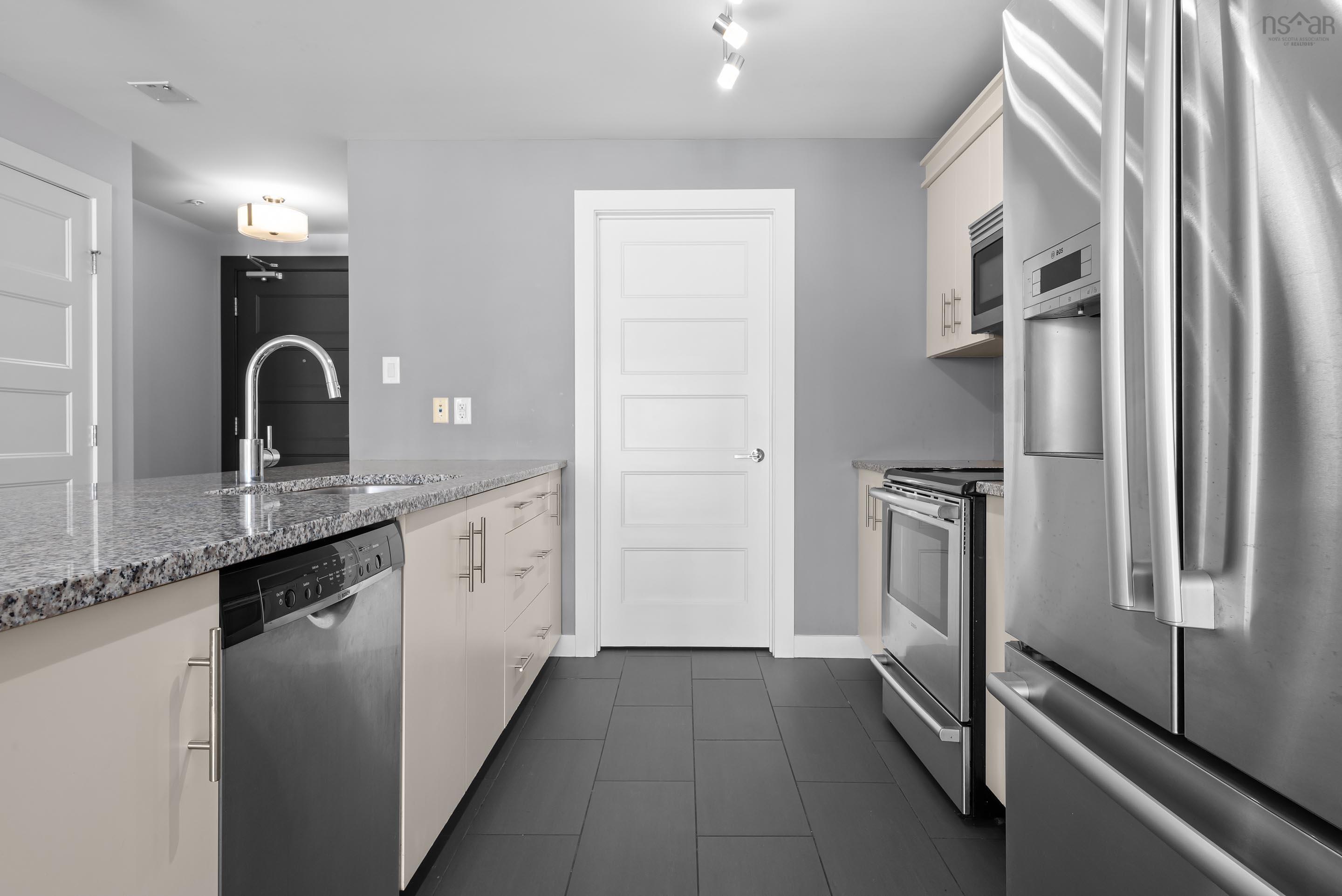 506 15 Kings Wharf Place, Dartmouth, NS (MLS 202520040)