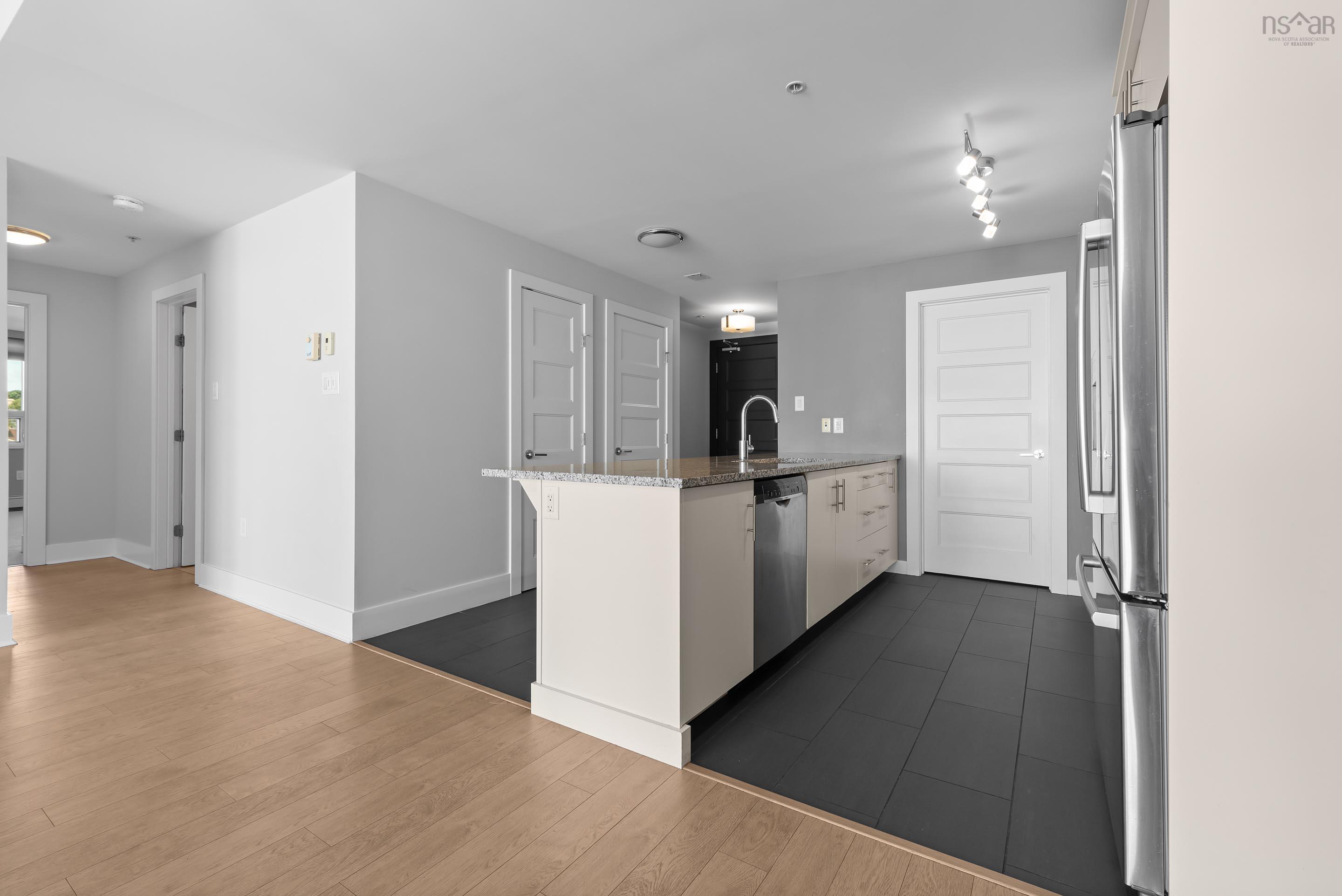 506 15 Kings Wharf Place, Dartmouth, NS (MLS 202520040)