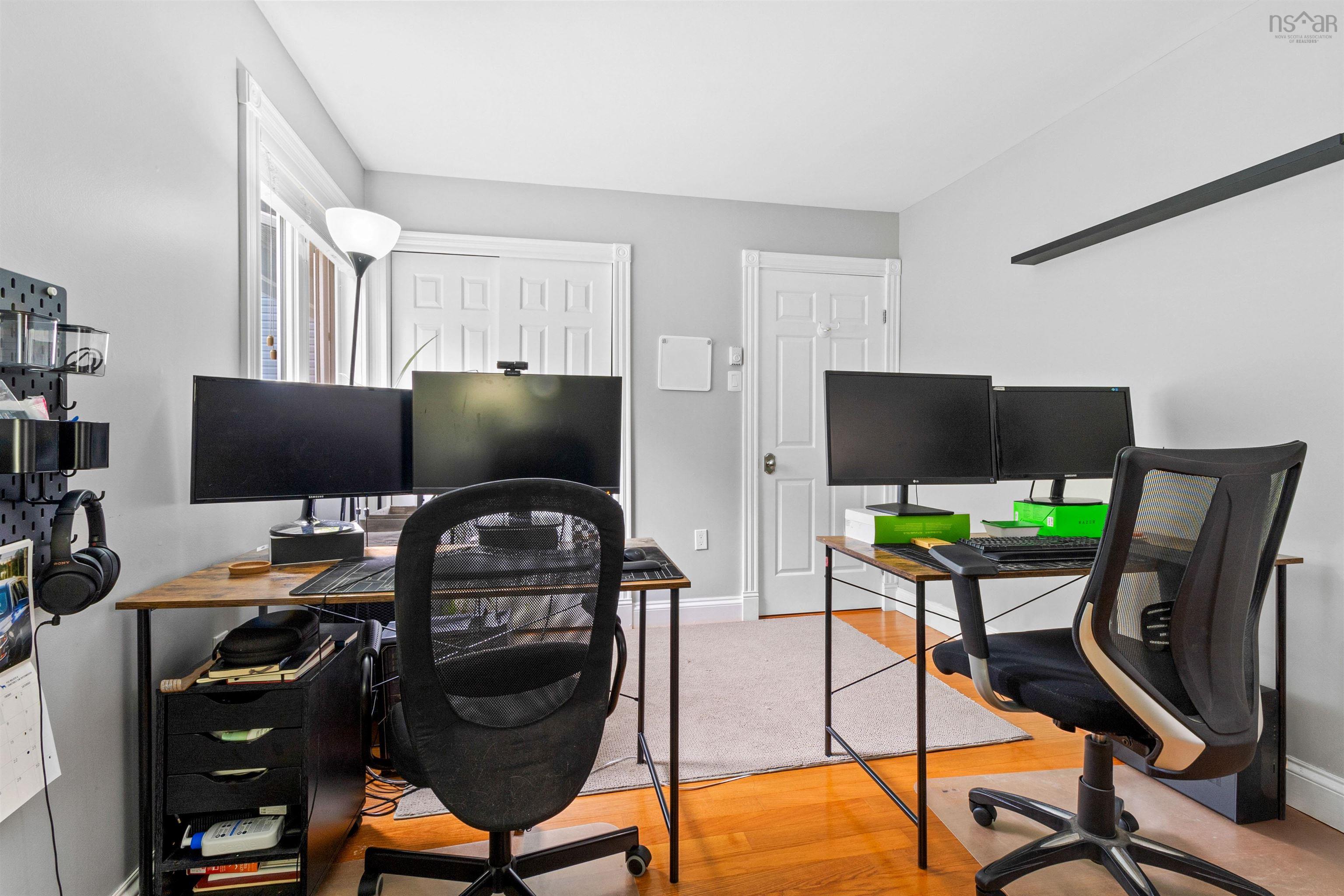 $349,900.00: 202 40 Chelton Woods Lane, Halifax