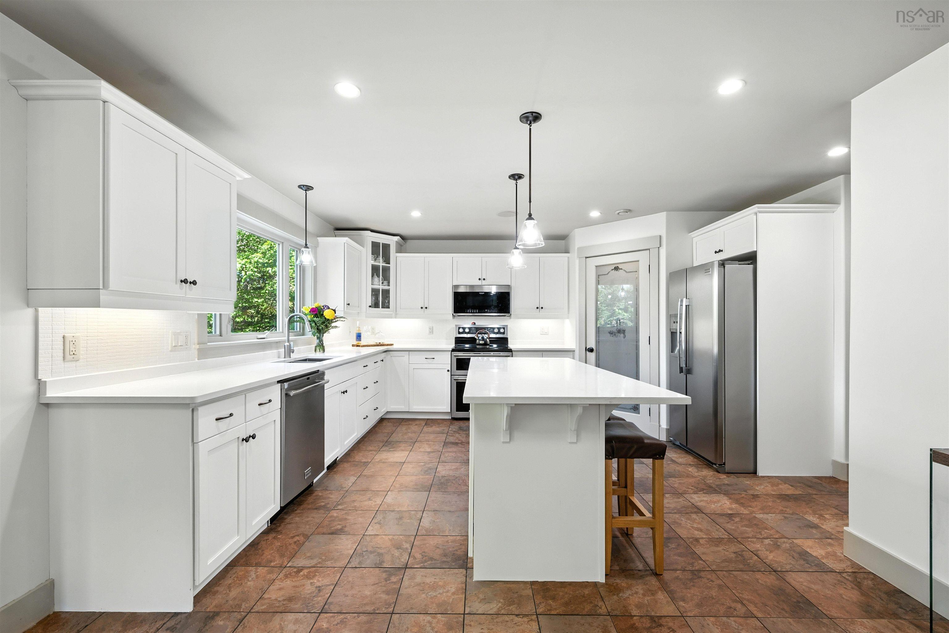 $949,900.00: 68 Magnate Court, Hammonds Plains