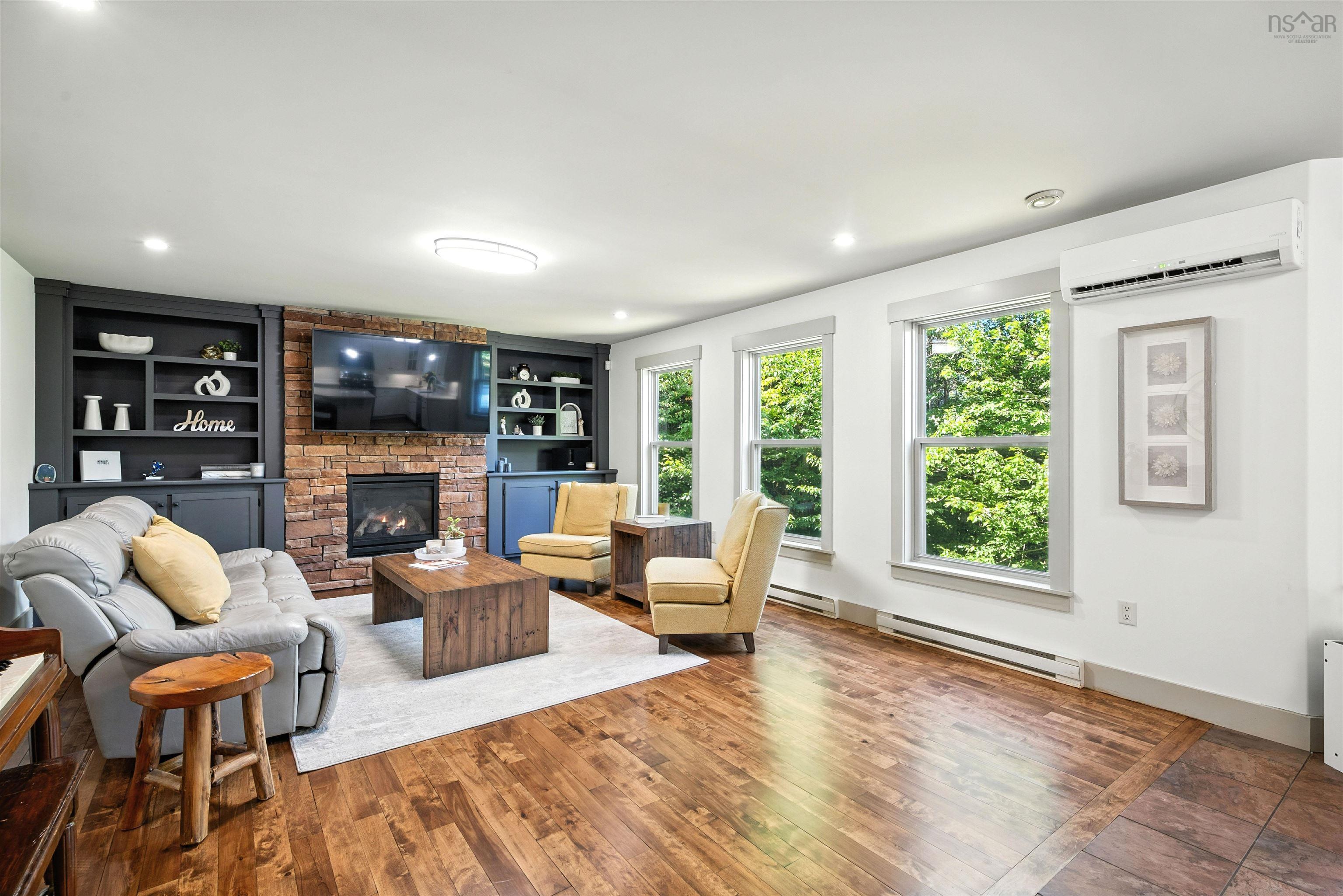 $949,900.00: 68 Magnate Court, Hammonds Plains