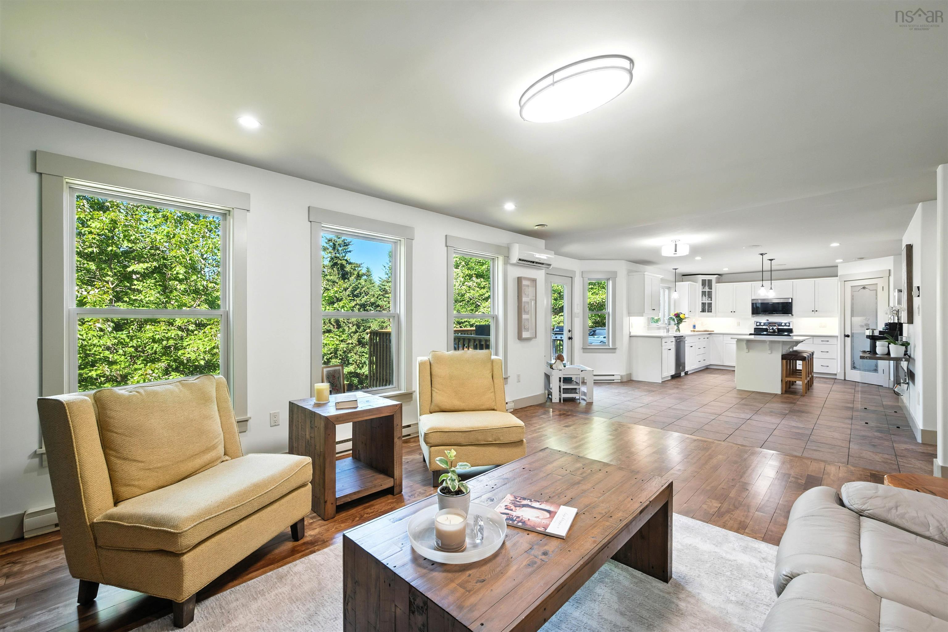 $949,900.00: 68 Magnate Court, Hammonds Plains