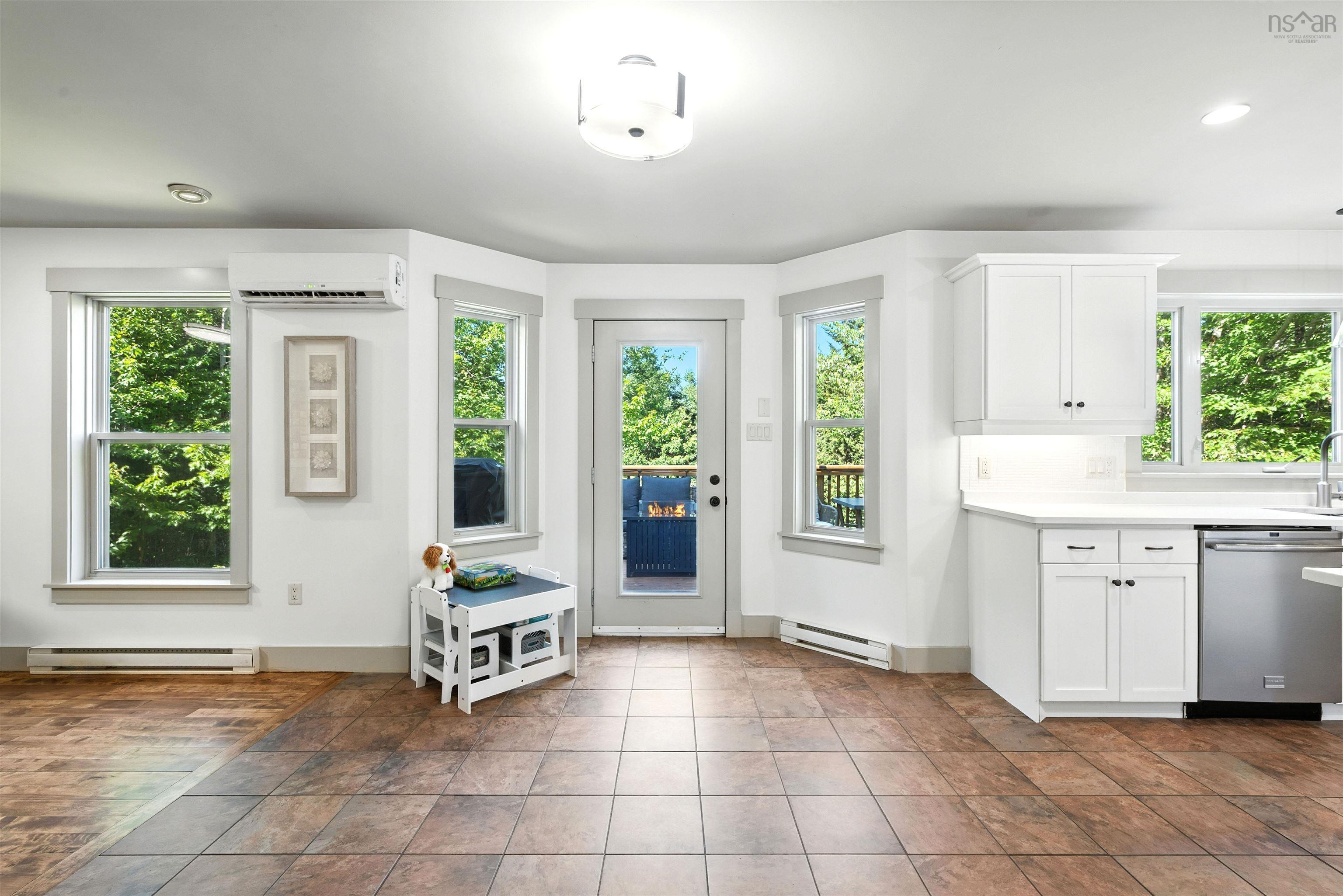 $949,900.00: 68 Magnate Court, Hammonds Plains