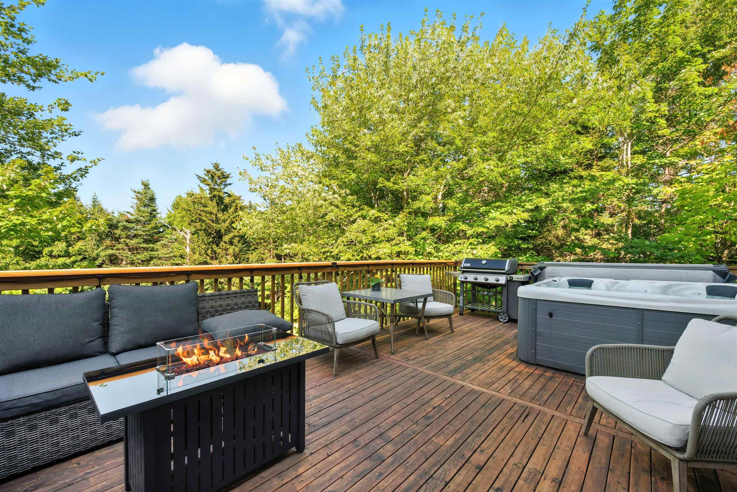 $949,900.00: 68 Magnate Court, Hammonds Plains