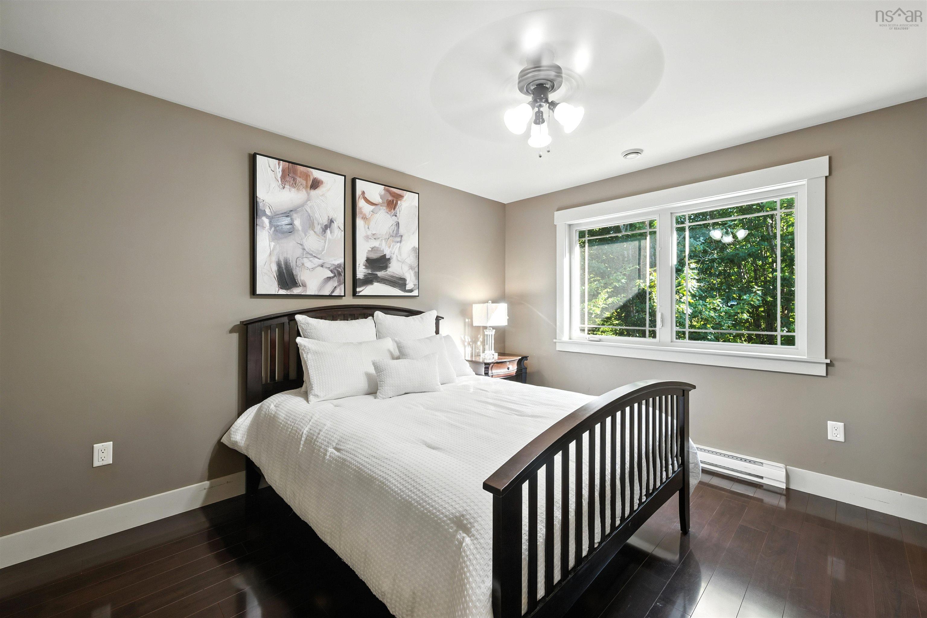 $949,900.00: 68 Magnate Court, Hammonds Plains