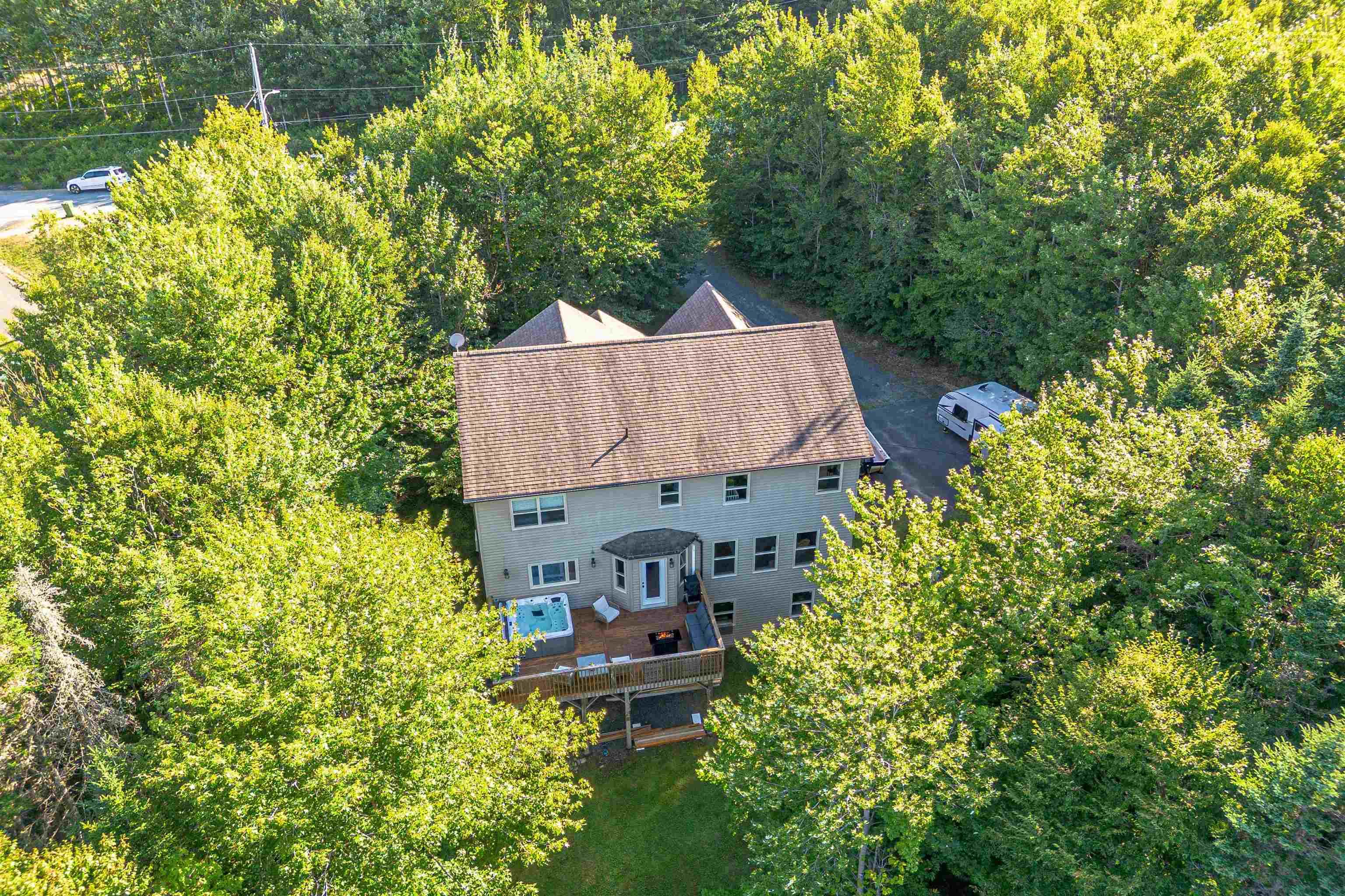 $949,900.00: 68 Magnate Court, Hammonds Plains