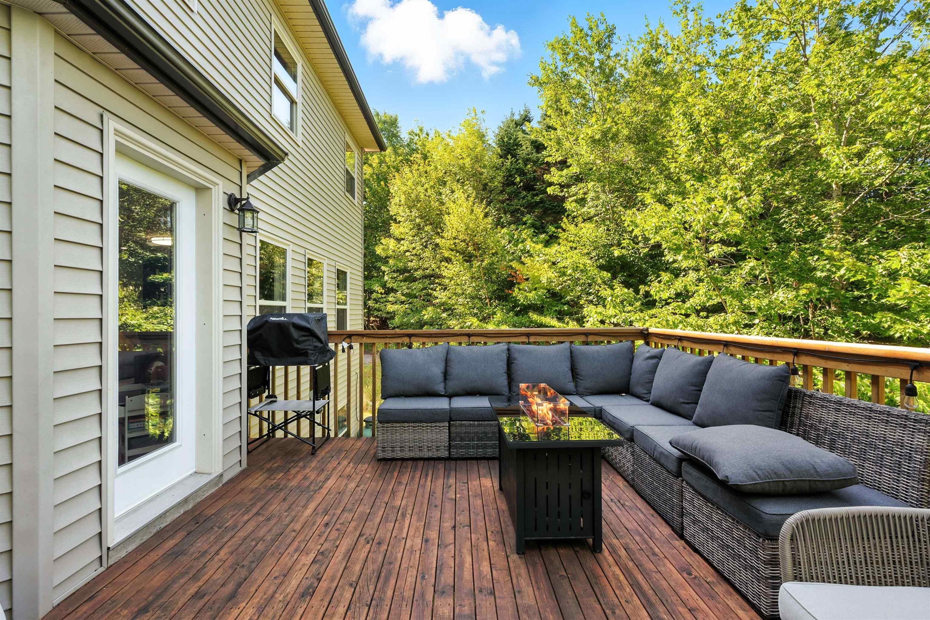 $949,900.00: 68 Magnate Court, Hammonds Plains