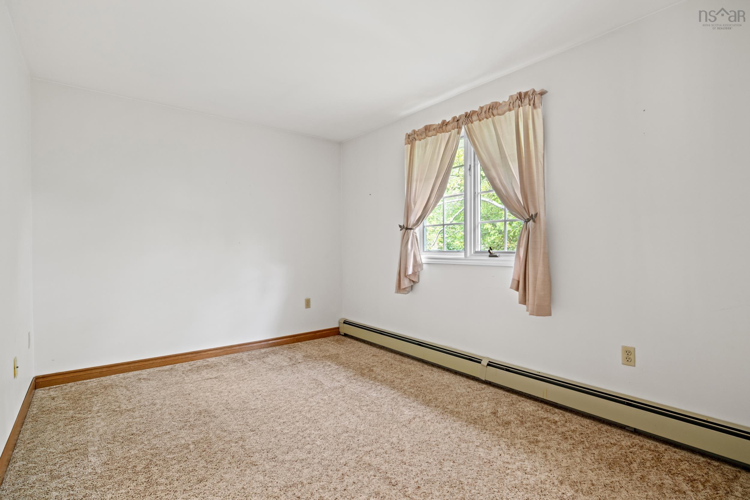 $799,900.00: 52 Forest Road, Dartmouth