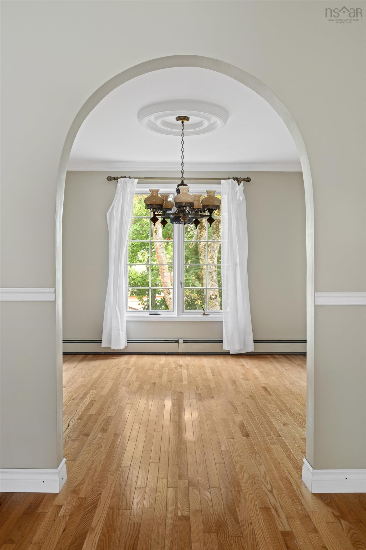 $799,900.00: 52 Forest Road, Dartmouth