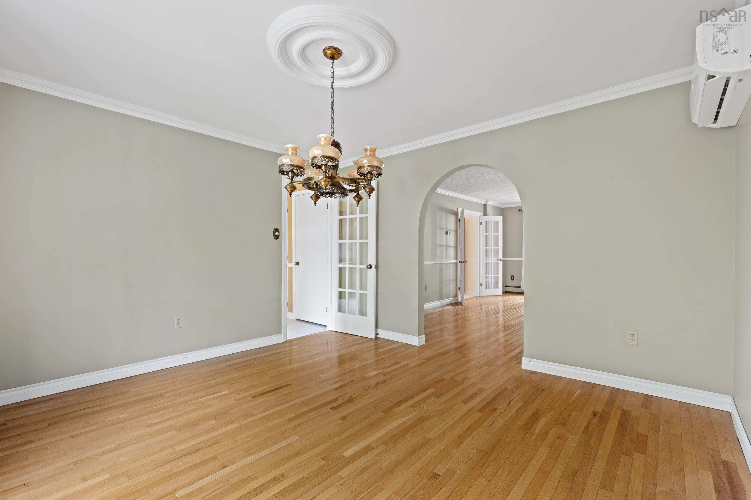 $799,900.00: 52 Forest Road, Dartmouth