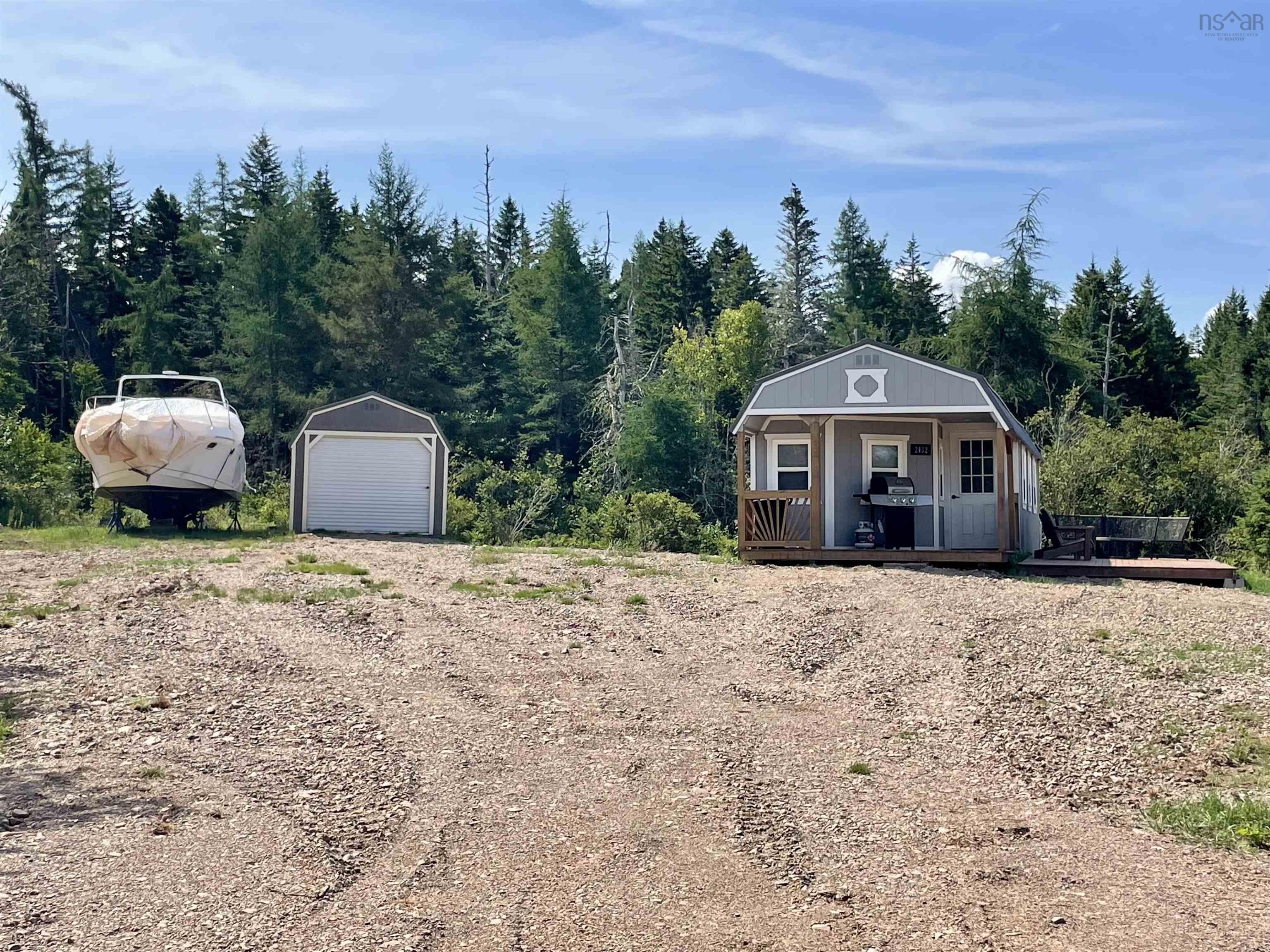 $185,000.00: 2432 Apple River Road, Apple River