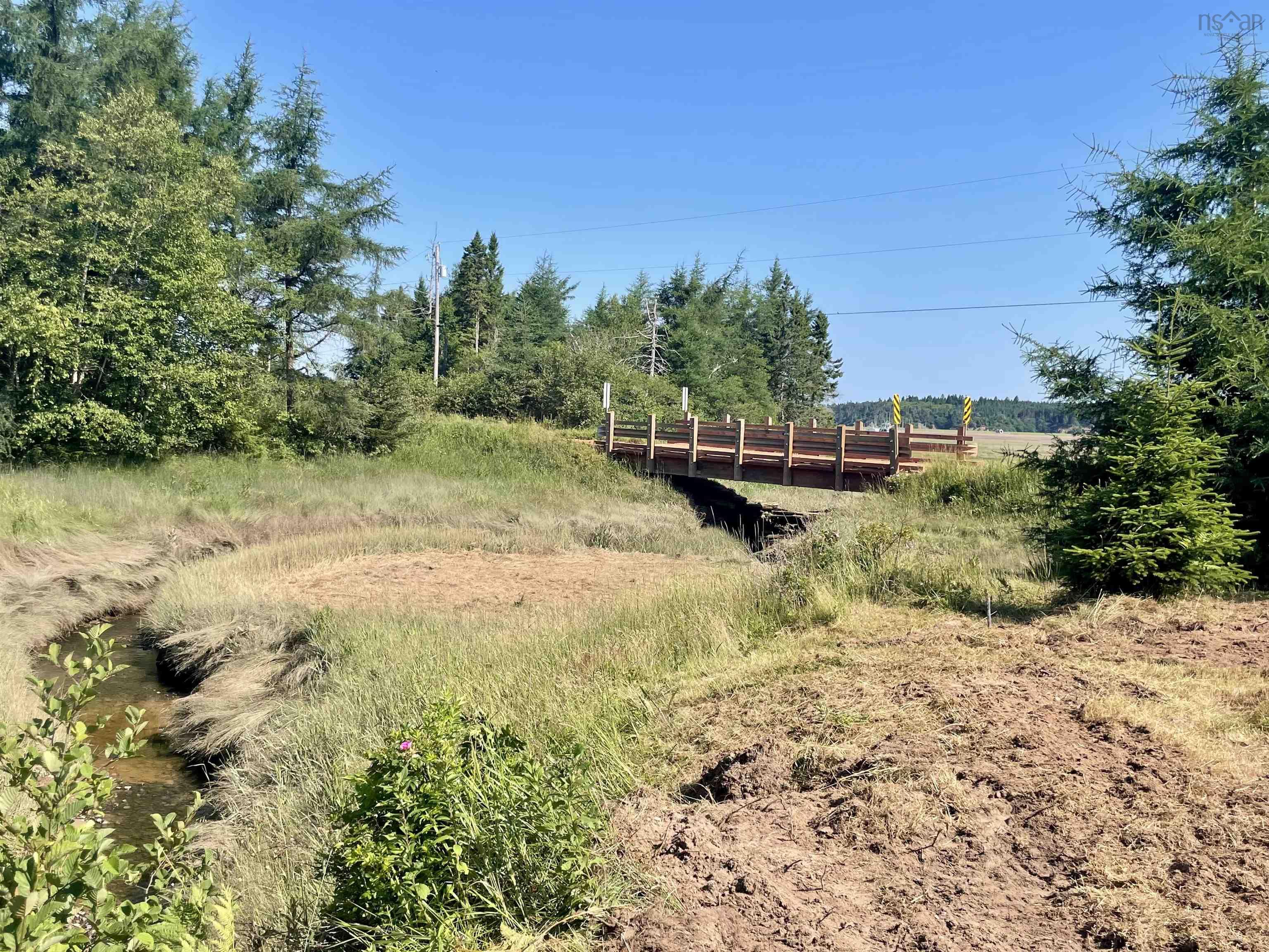 $185,000.00: 2432 Apple River Road, Apple River