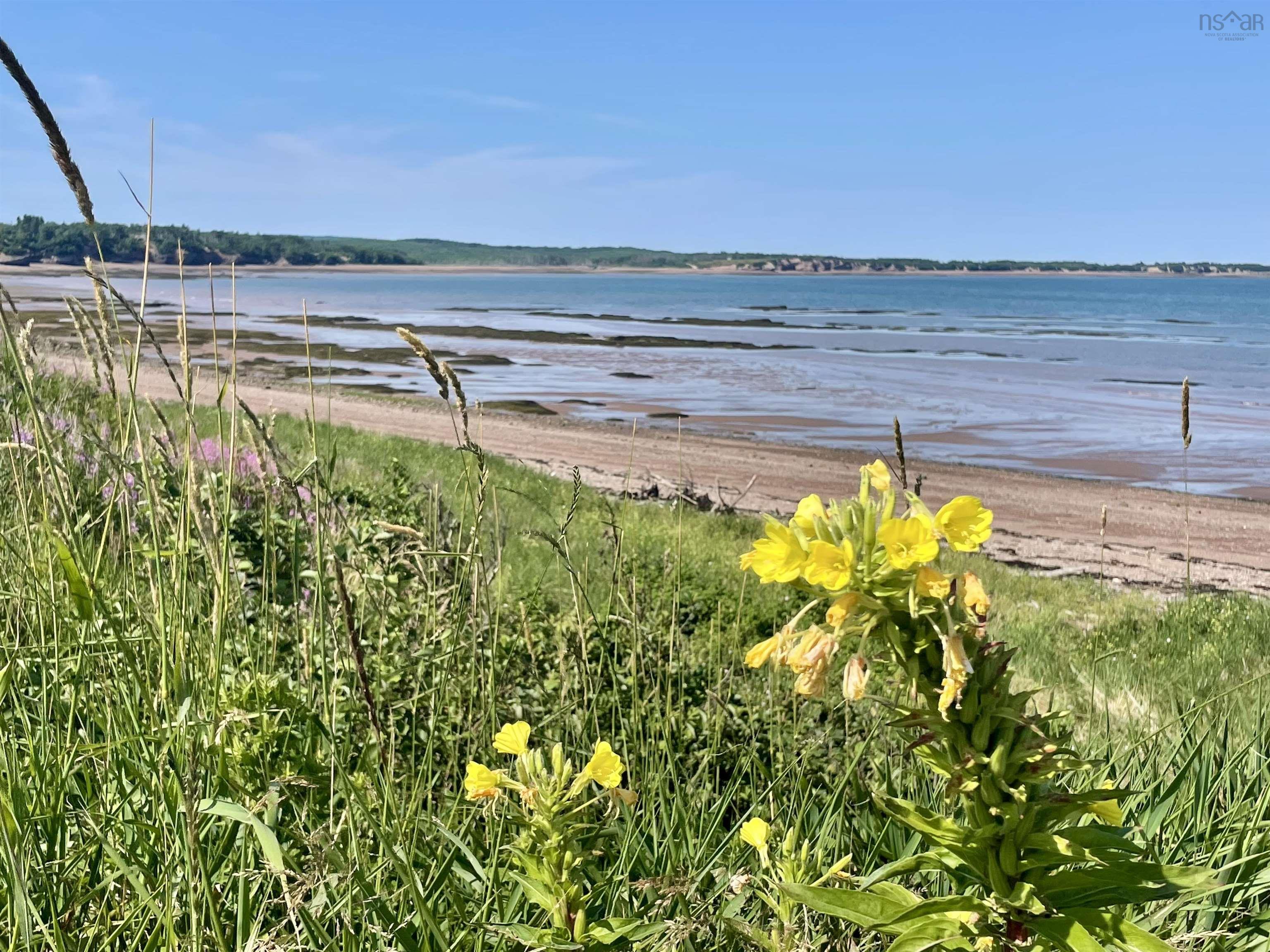 $185,000.00: 2432 Apple River Road, Apple River