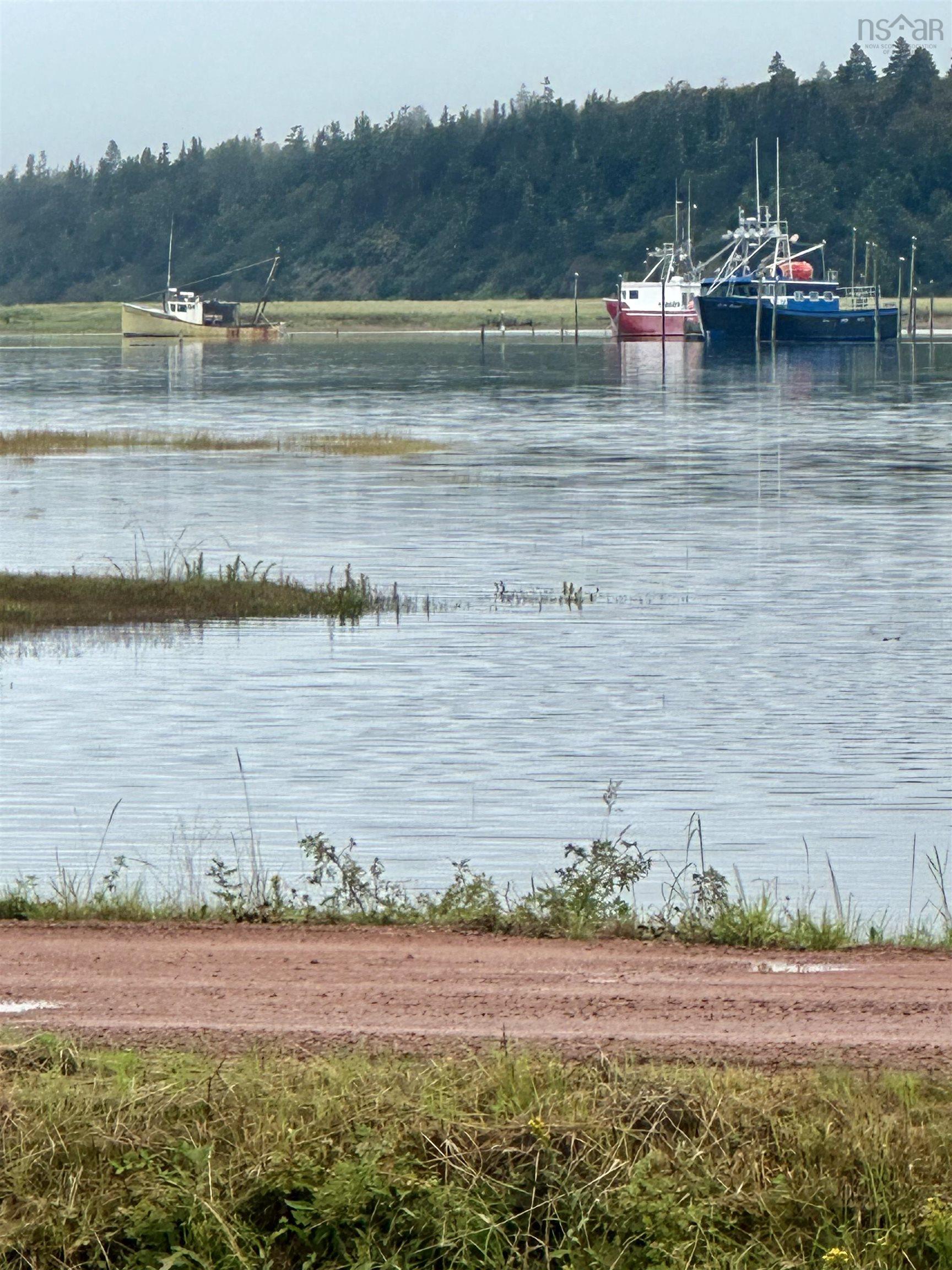 $185,000.00: 2432 Apple River Road, Apple River