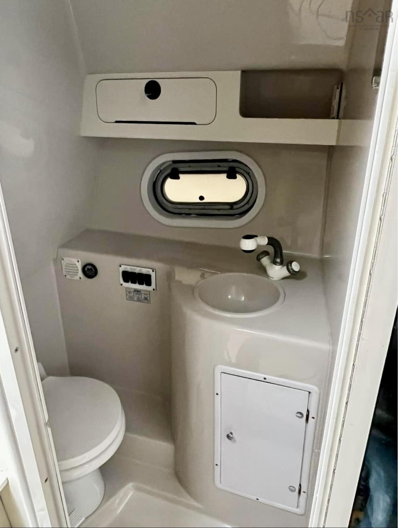 $185,000.00: 2432 Apple River Road, Apple River