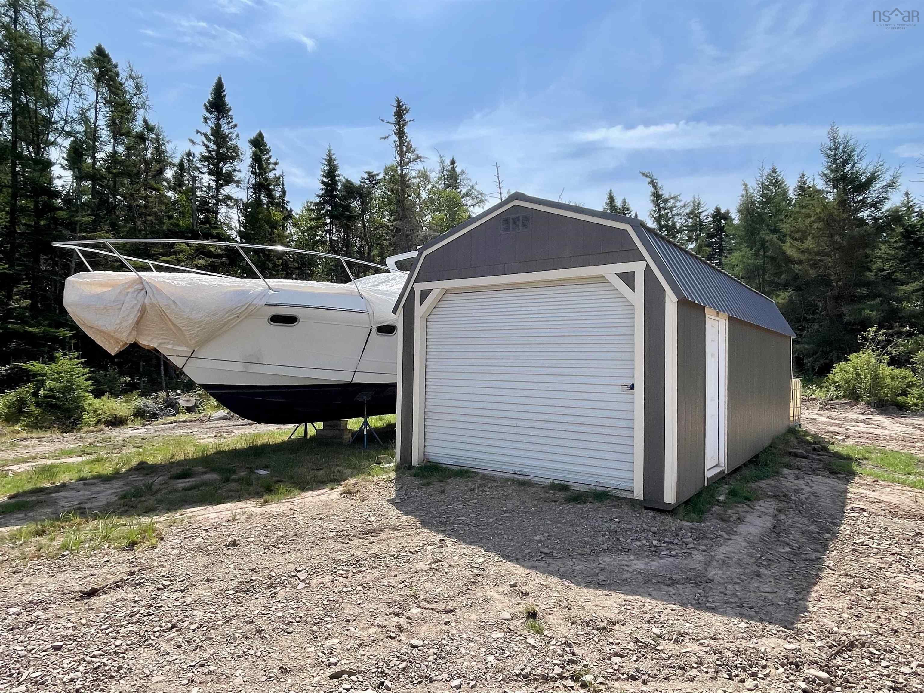 $185,000.00: 2432 Apple River Road, Apple River