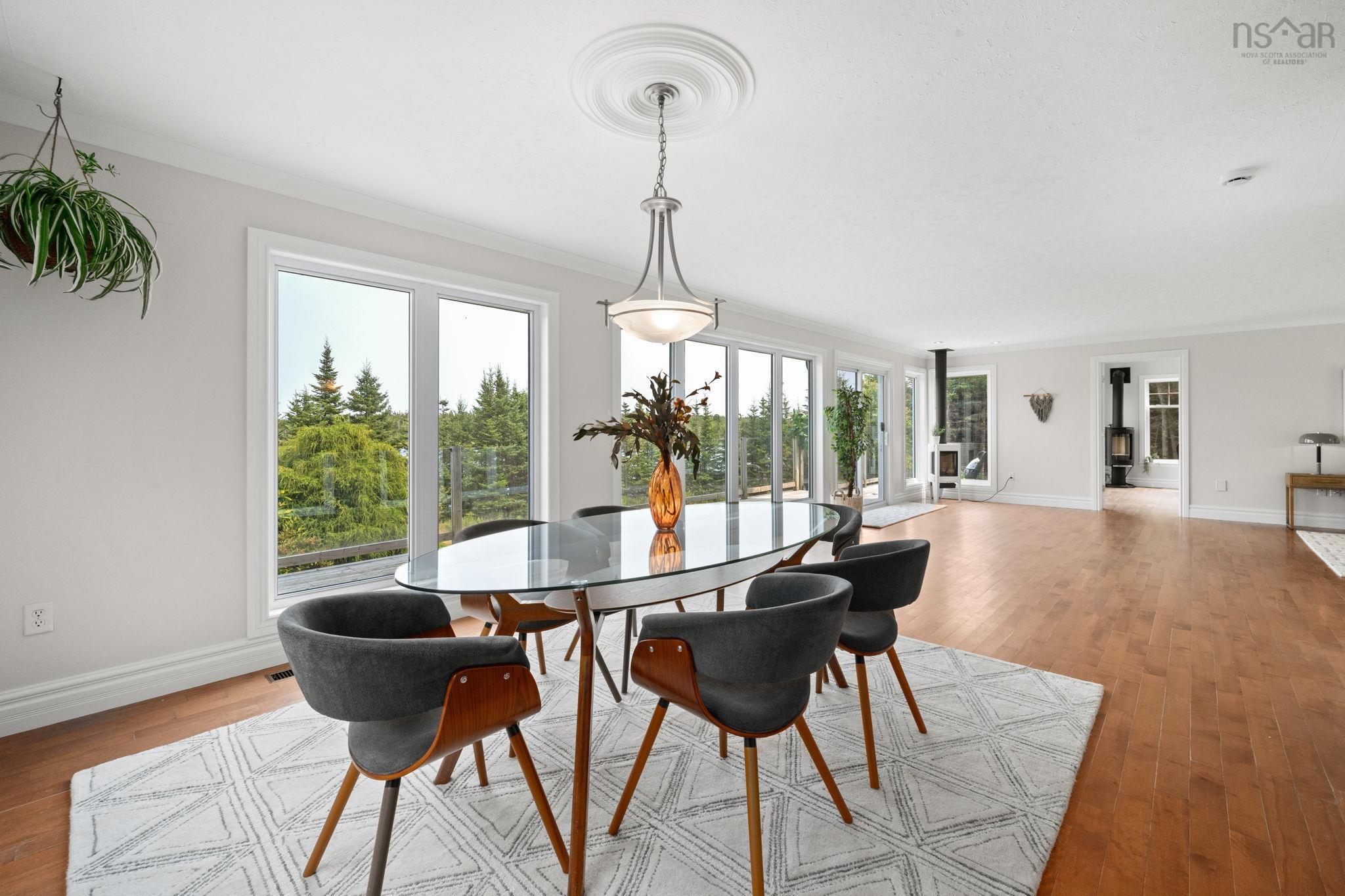 $825,000.00: 88 Inverary Point Lane, West Porters Lake