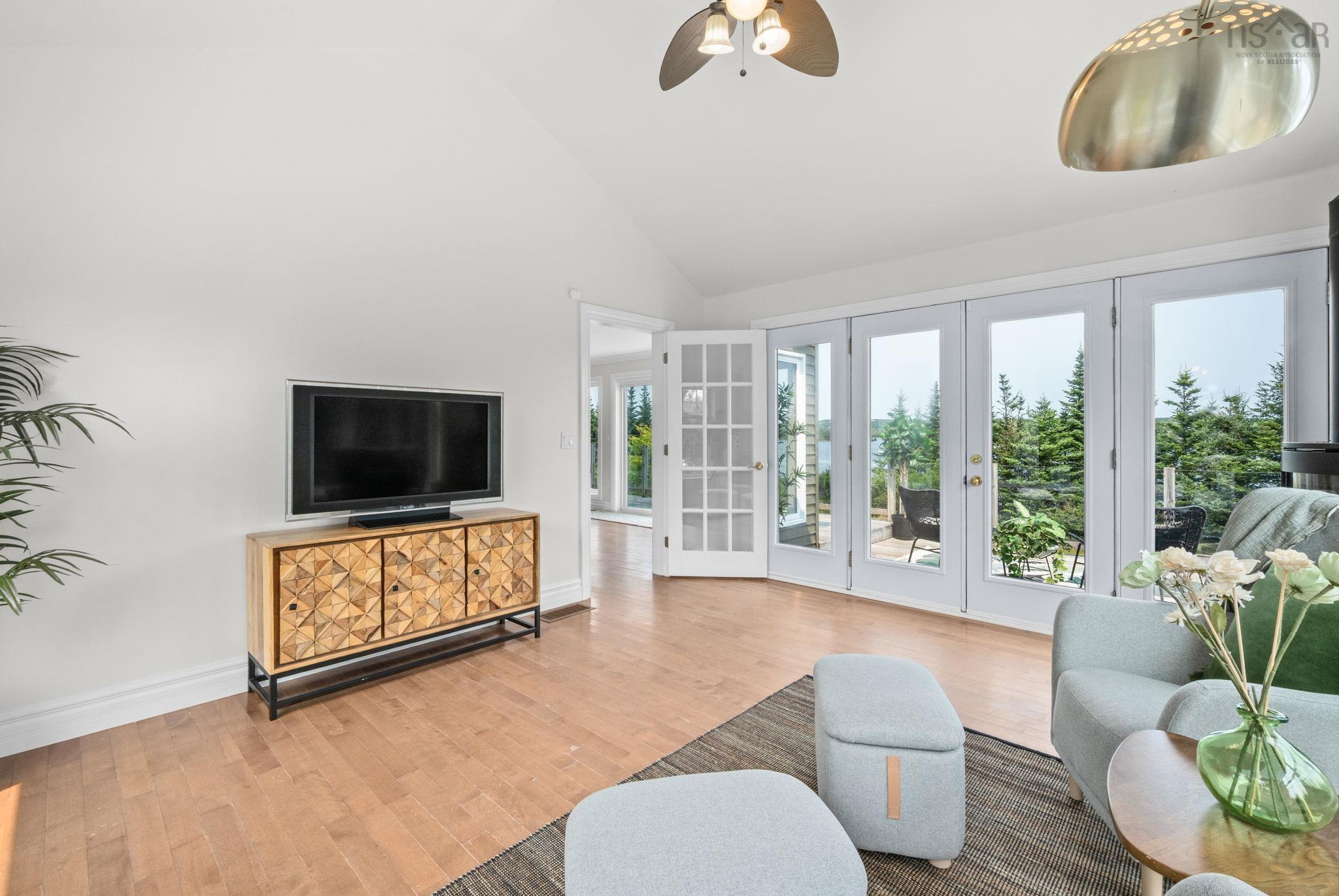 $825,000.00: 88 Inverary Point Lane, West Porters Lake