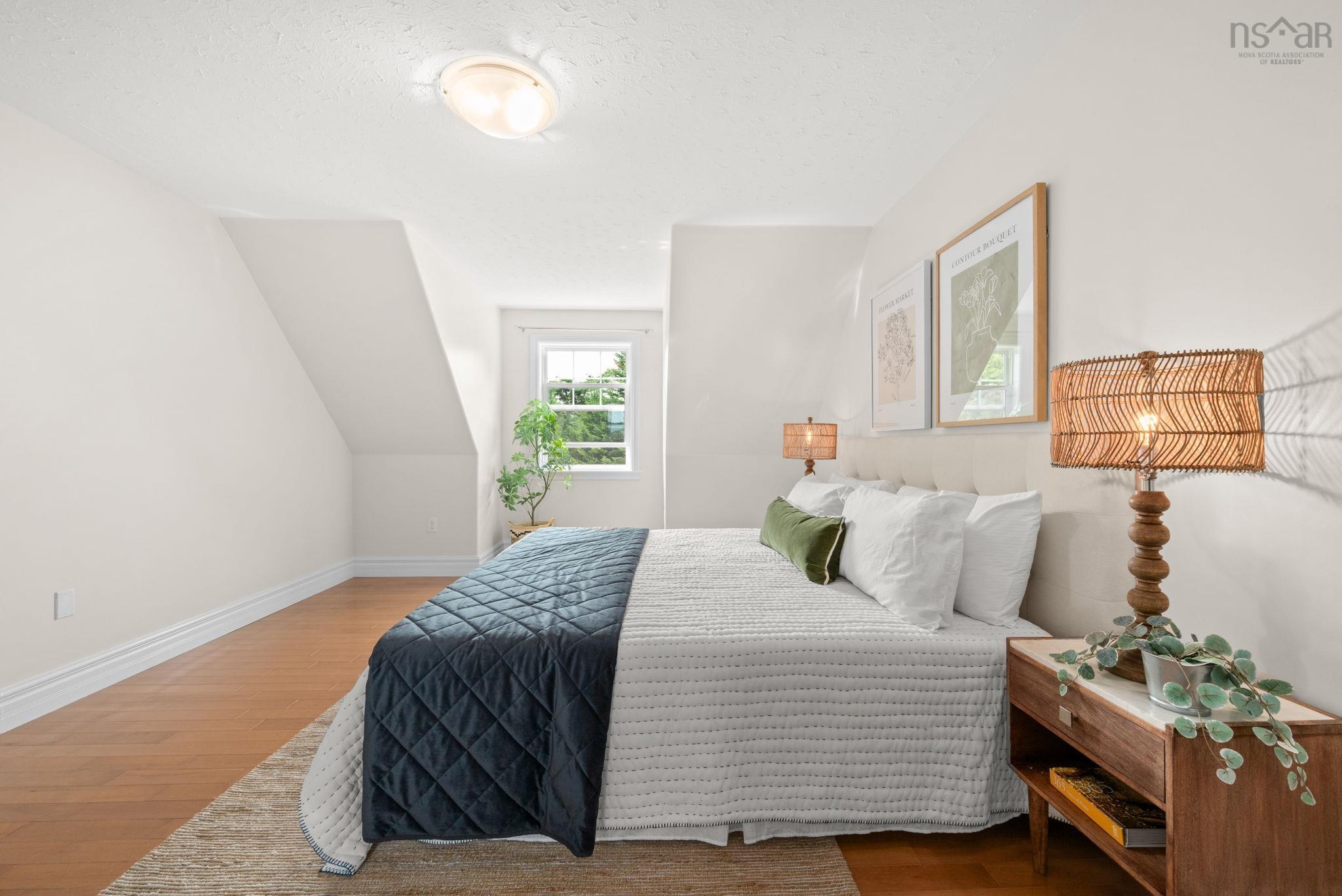 $825,000.00: 88 Inverary Point Lane, West Porters Lake