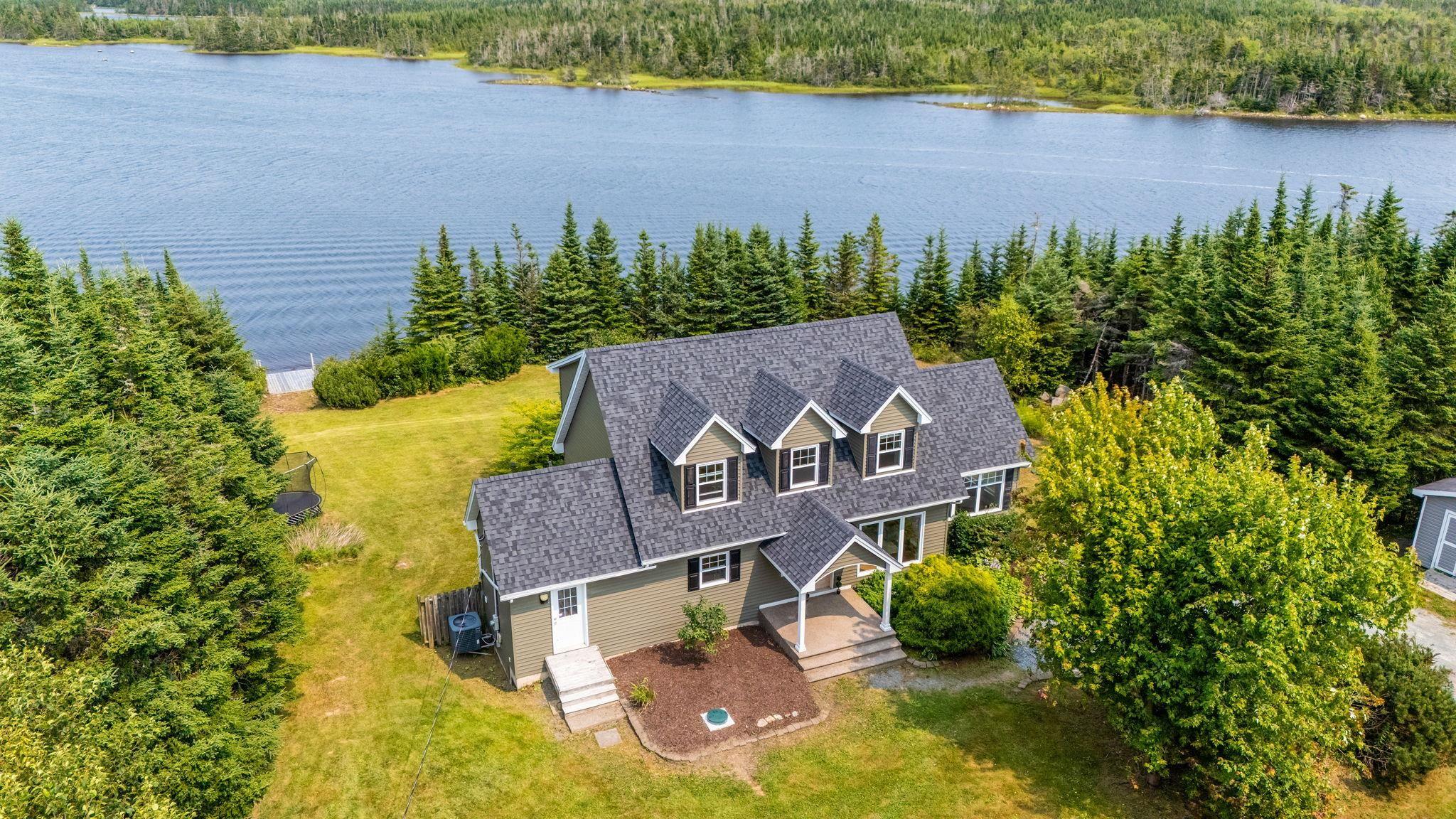 $825,000.00: 88 Inverary Point Lane, West Porters Lake