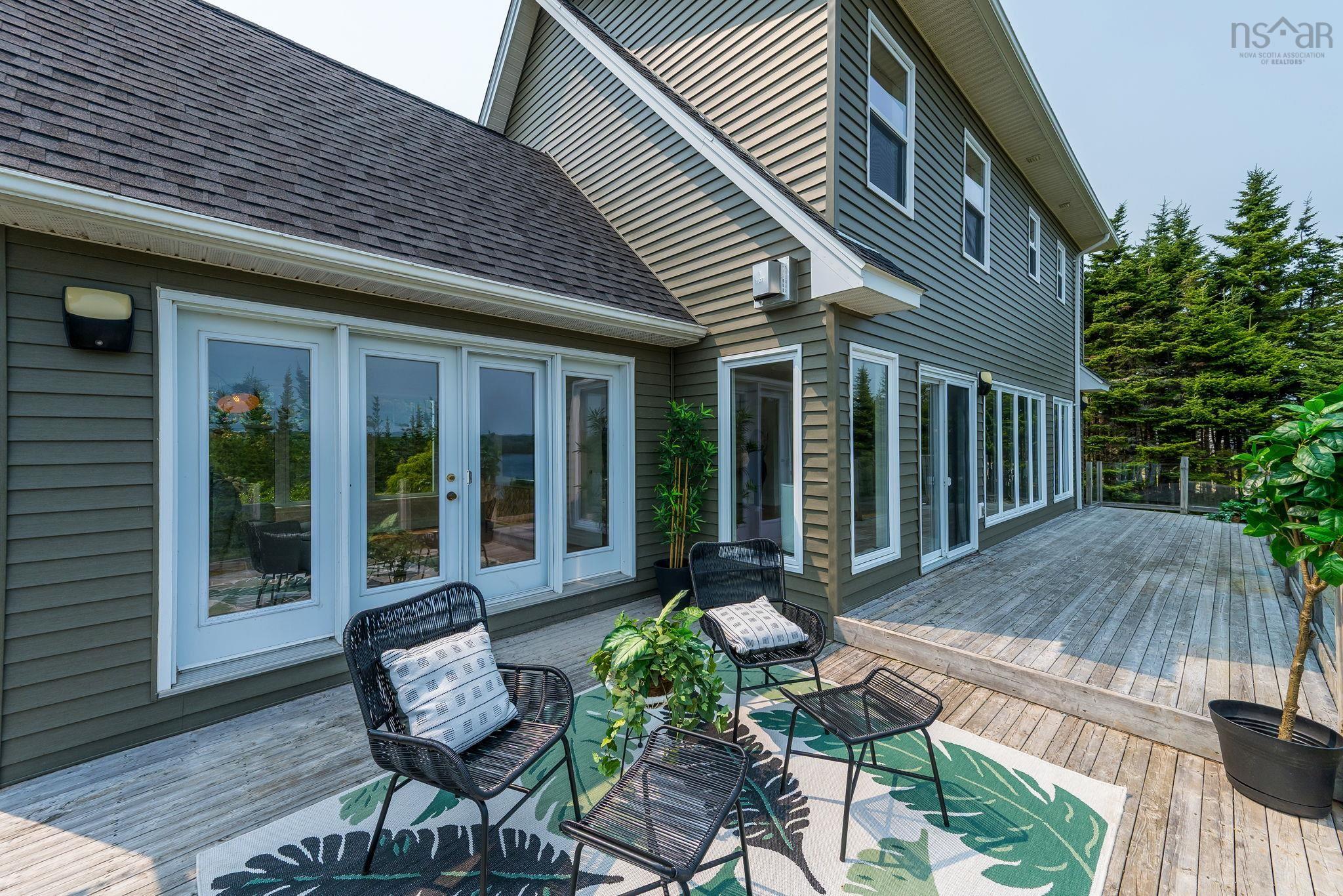 $825,000.00: 88 Inverary Point Lane, West Porters Lake