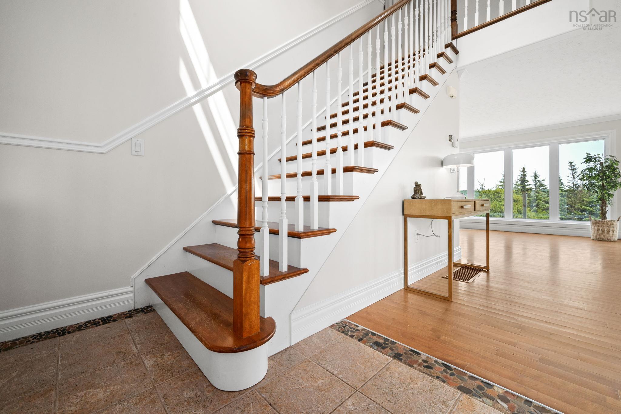 $825,000.00: 88 Inverary Point Lane, West Porters Lake