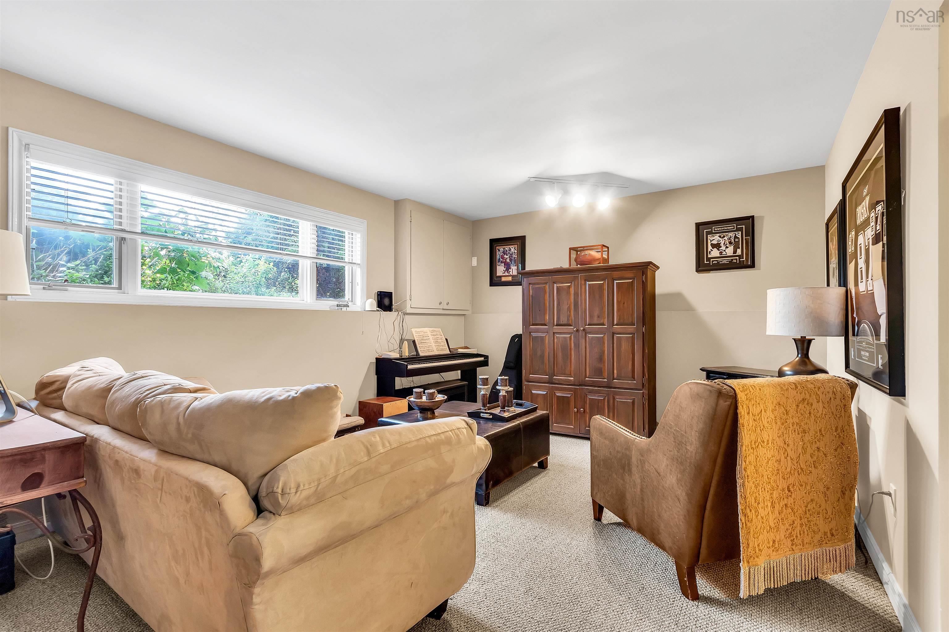 $619,900.00: 486 Colby Drive, Cole Harbour