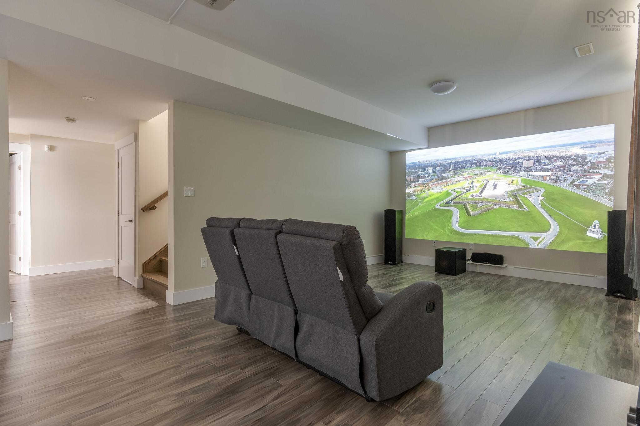 $979,000.00: 296 Transom Drive, Halifax