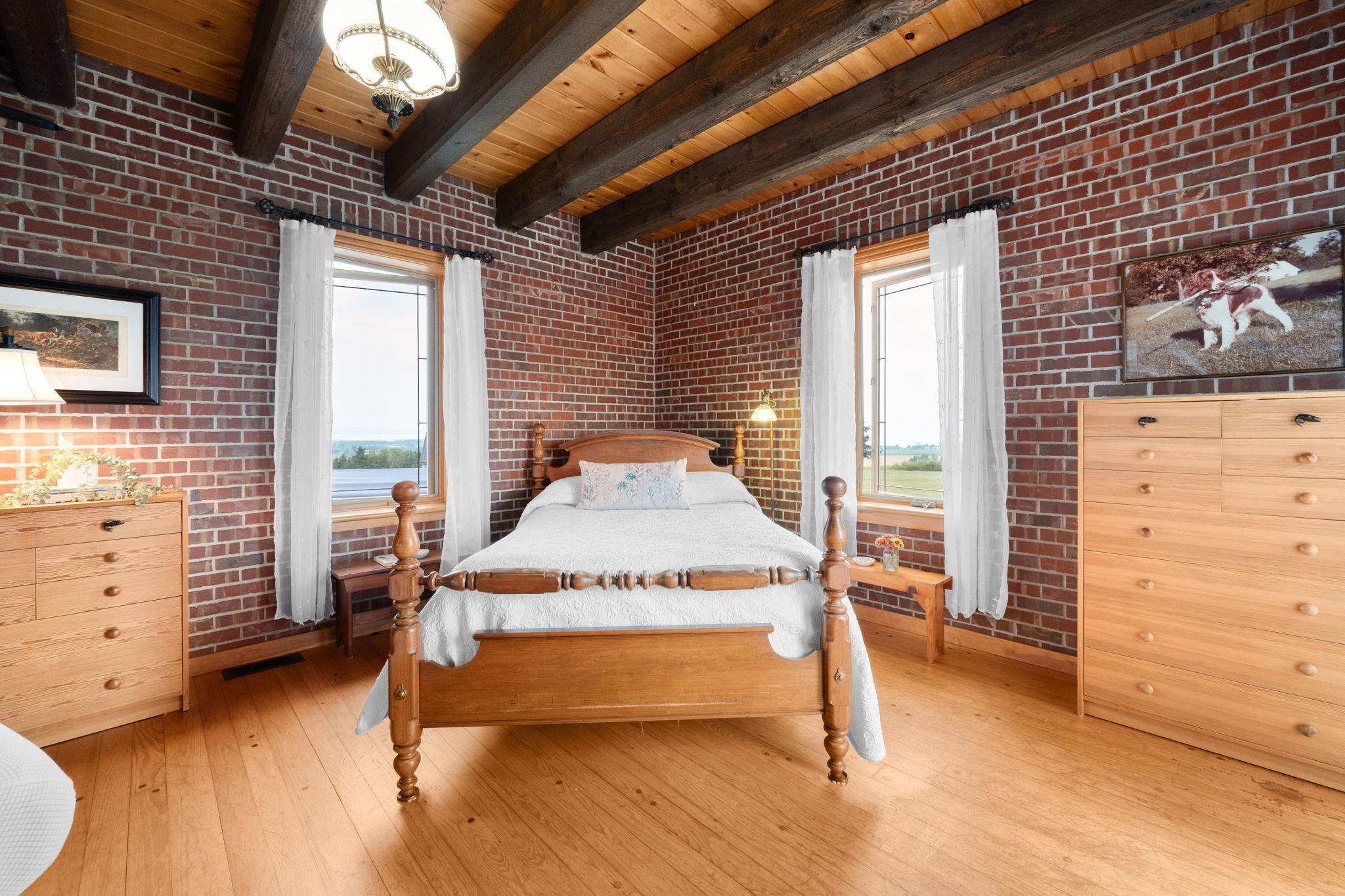 $995,000.00: 12809 1 Highway, Avonport