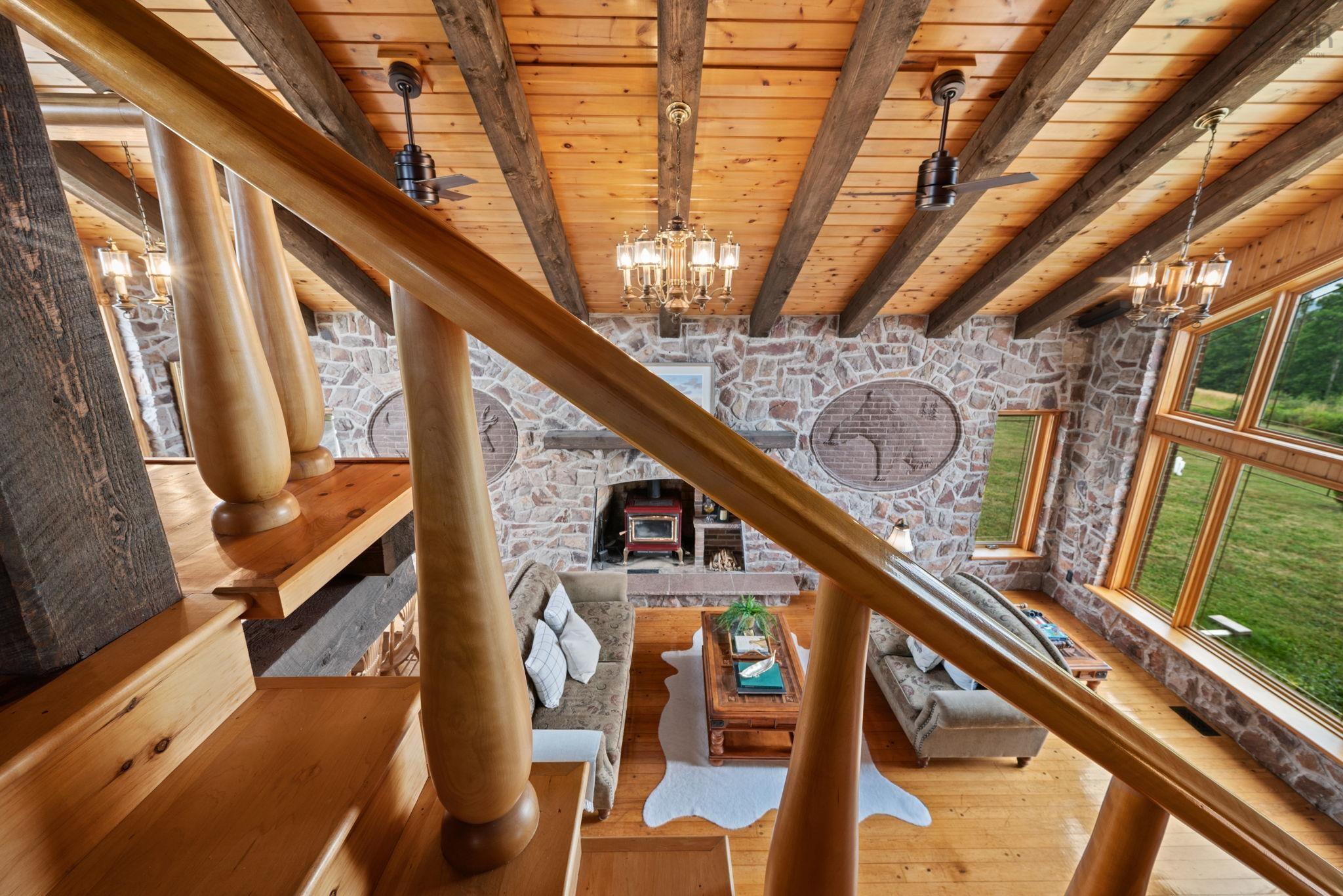 $995,000.00: 12809 1 Highway, Avonport