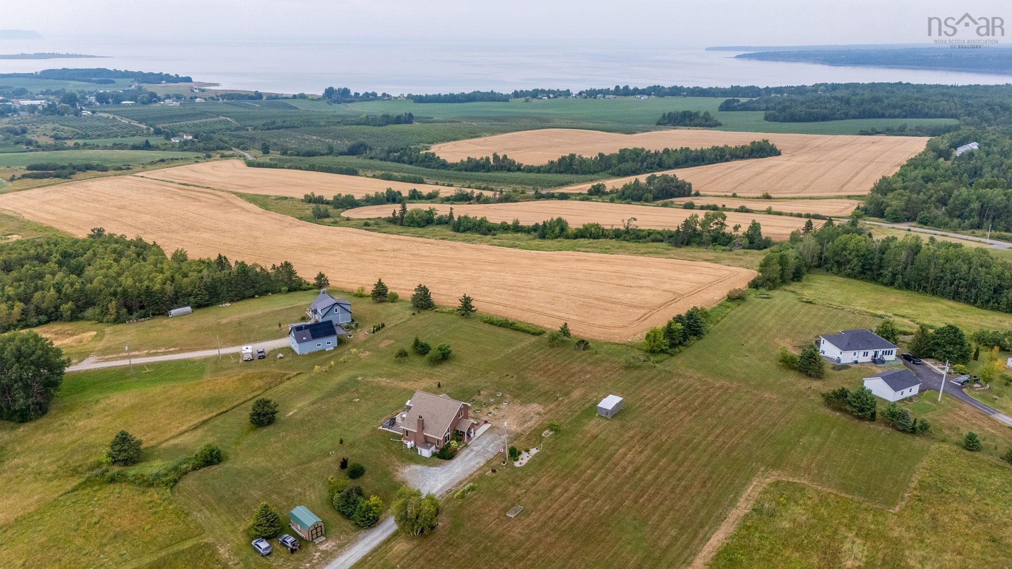 $995,000.00: 12809 1 Highway, Avonport