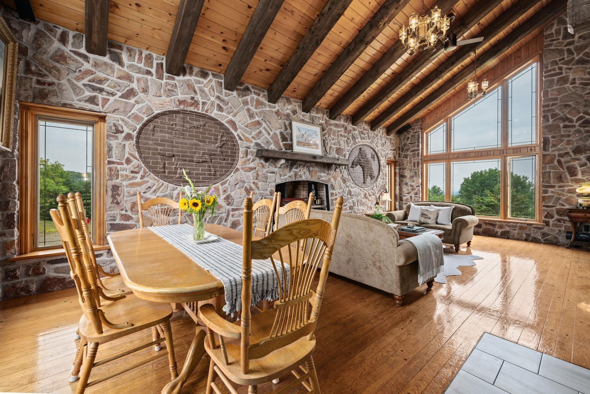 $995,000.00: 12809 1 Highway, Avonport