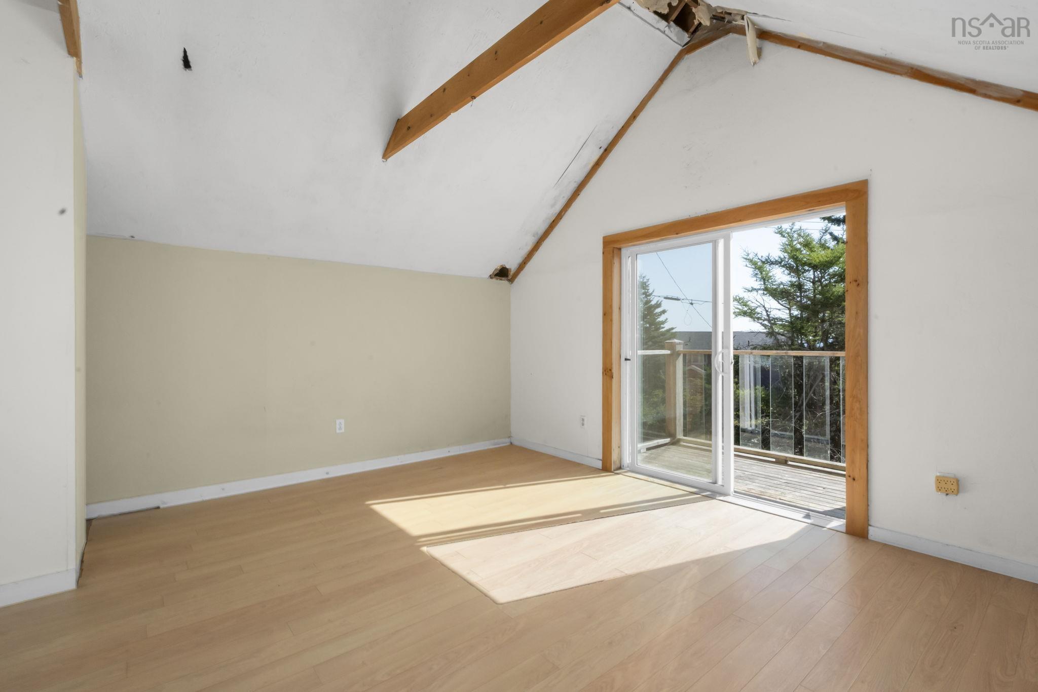 $339,000.00: 12 South Point Road, Portuguese Cove