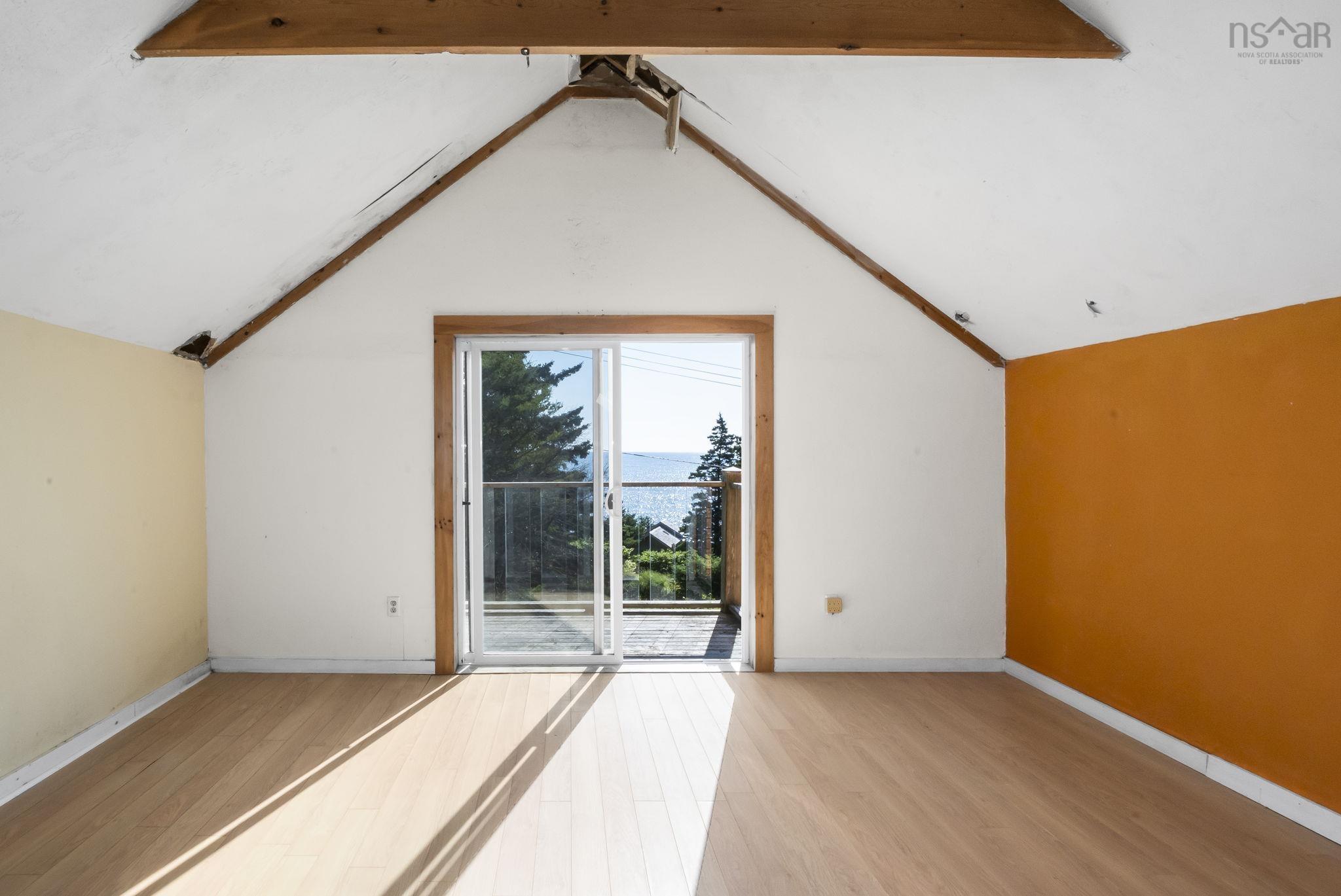 $339,000.00: 12 South Point Road, Portuguese Cove