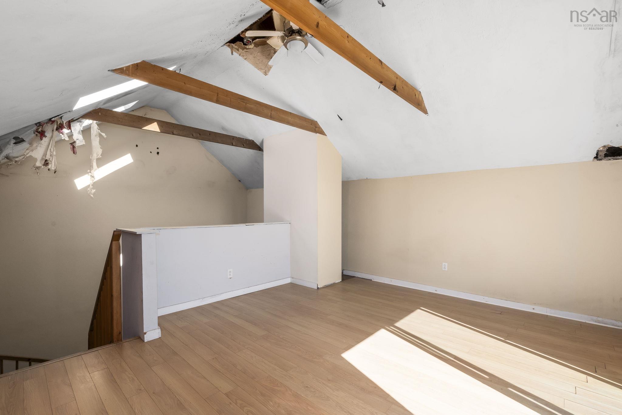 $339,000.00: 12 South Point Road, Portuguese Cove