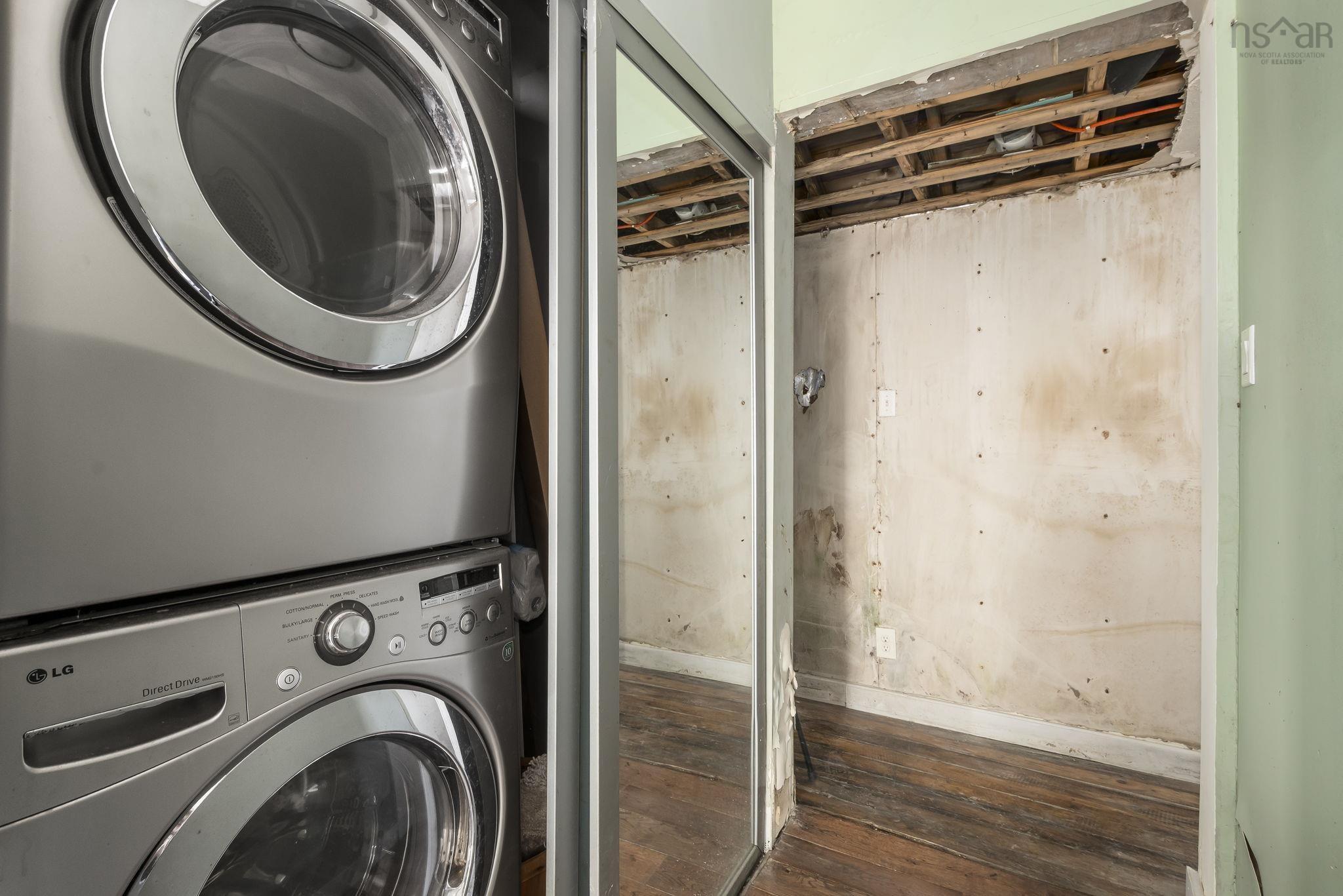 $339,000.00: 12 South Point Road, Portuguese Cove