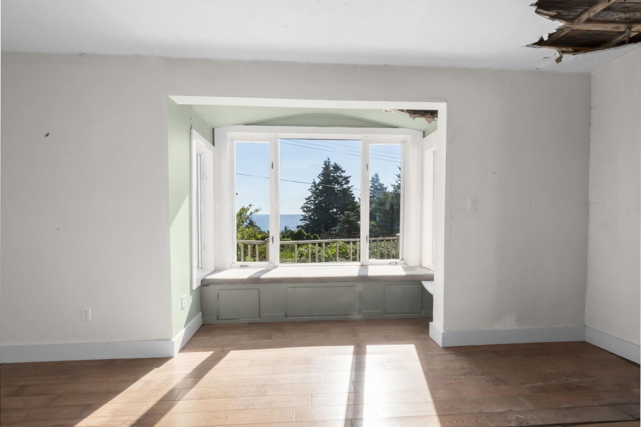 $339,000.00: 12 South Point Road, Portuguese Cove