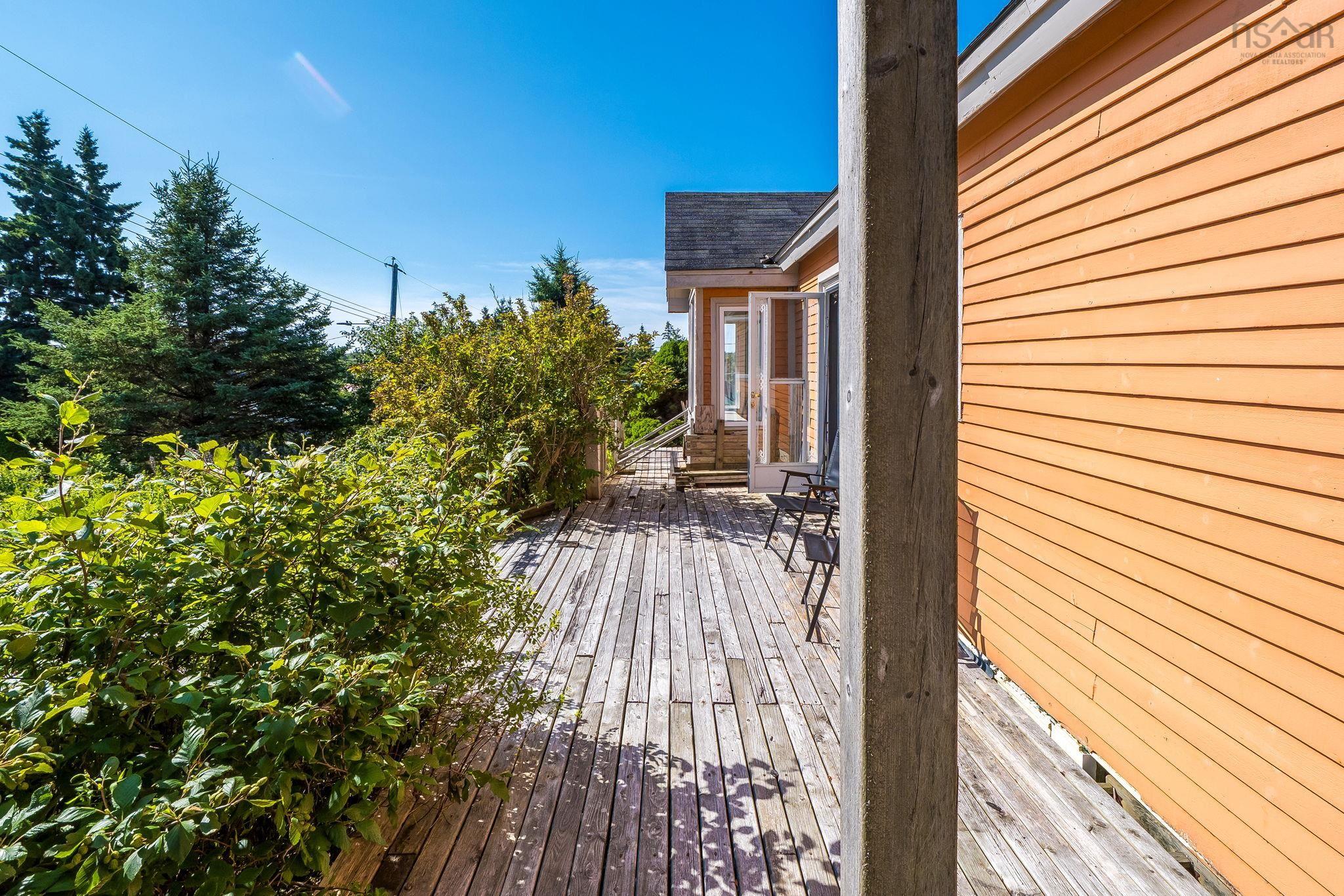 $339,000.00: 12 South Point Road, Portuguese Cove