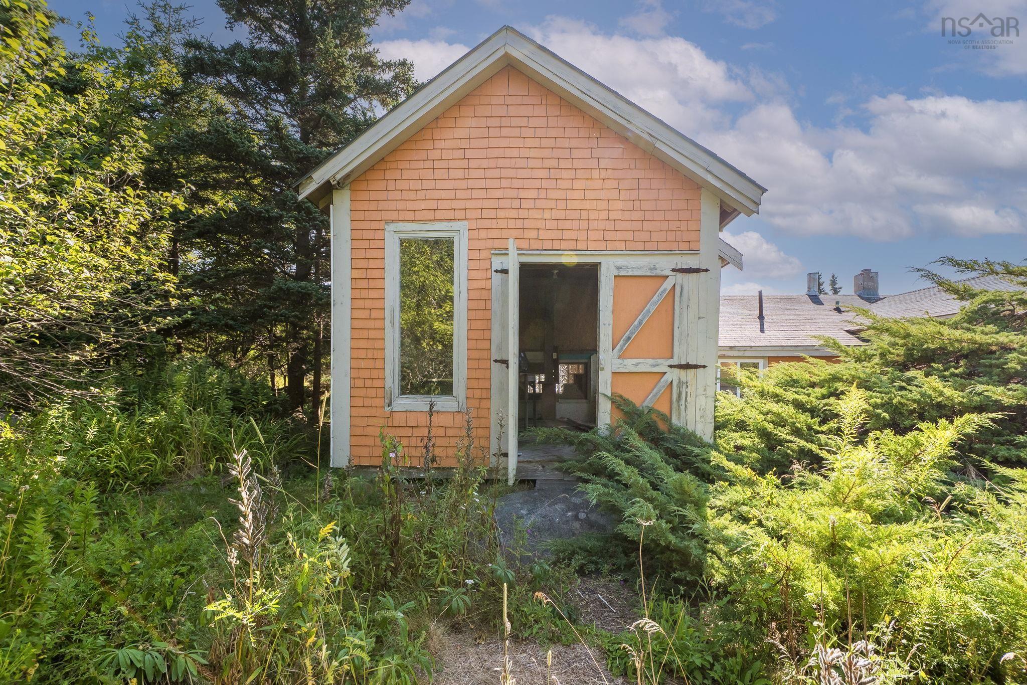 $339,000.00: 12 South Point Road, Portuguese Cove