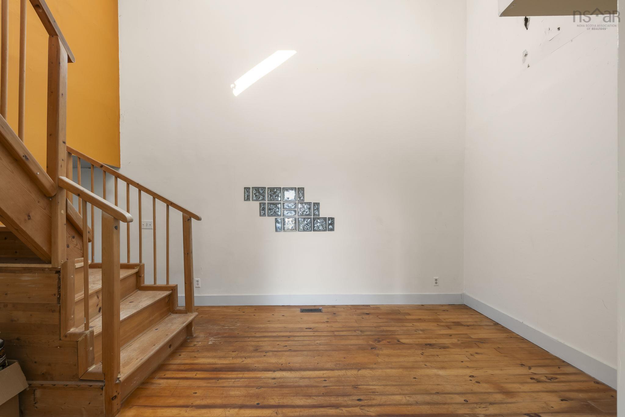 $339,000.00: 12 South Point Road, Portuguese Cove