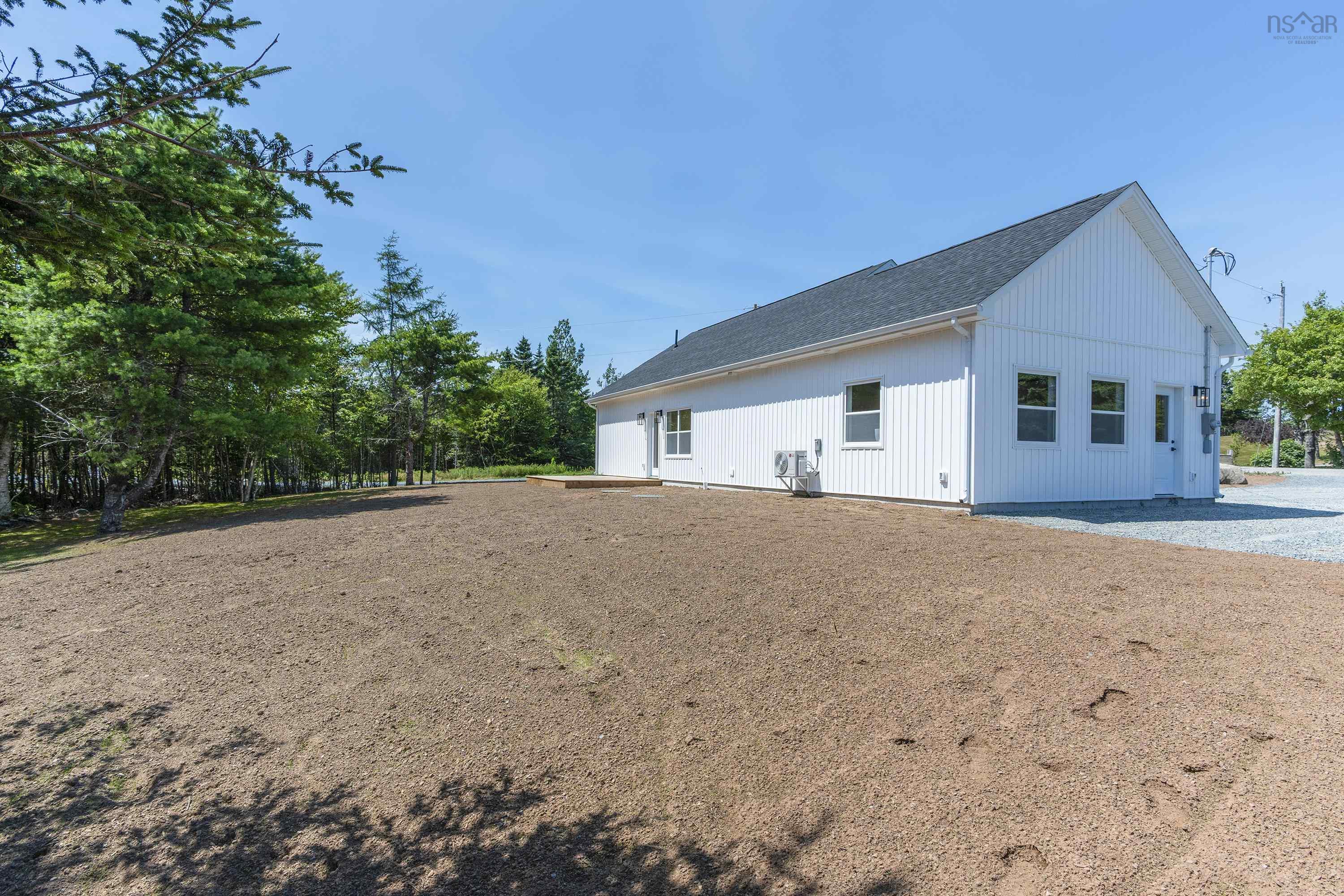 $445,000.00: 26 Alvewa Drive, Myers Point