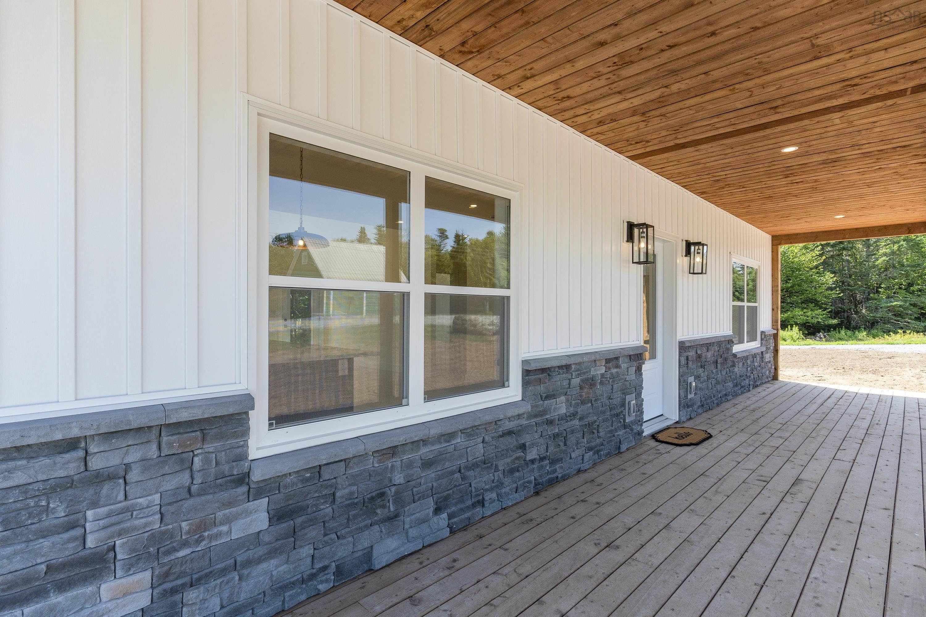 $445,000.00: 26 Alvewa Drive, Myers Point